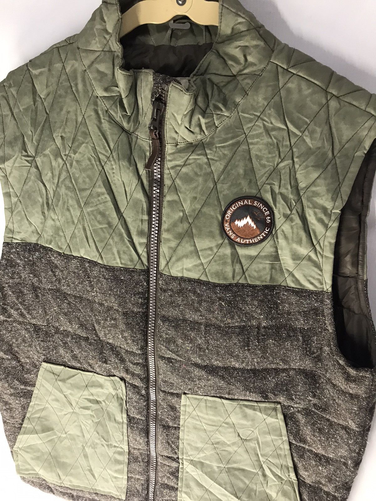 Vans Vans sleeveless quilted zipper jacket Size US M / EU 48-50 / 2 - 7 Thumbnail