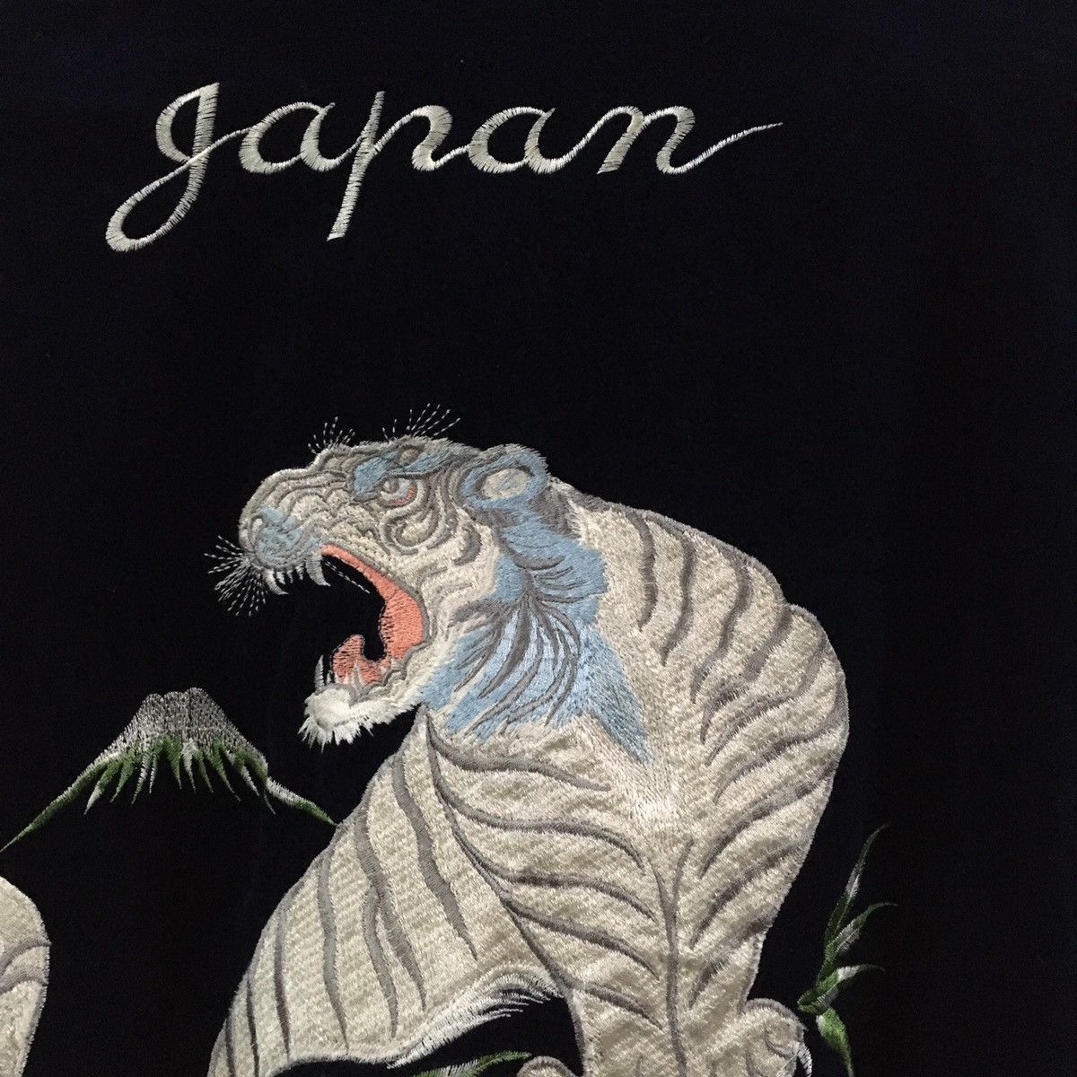 Japanese Brand Vtg Sukajan Tiger Japan Embroidery Jacket Size US M / EU 48-50 / 2 - 5 Thumbnail