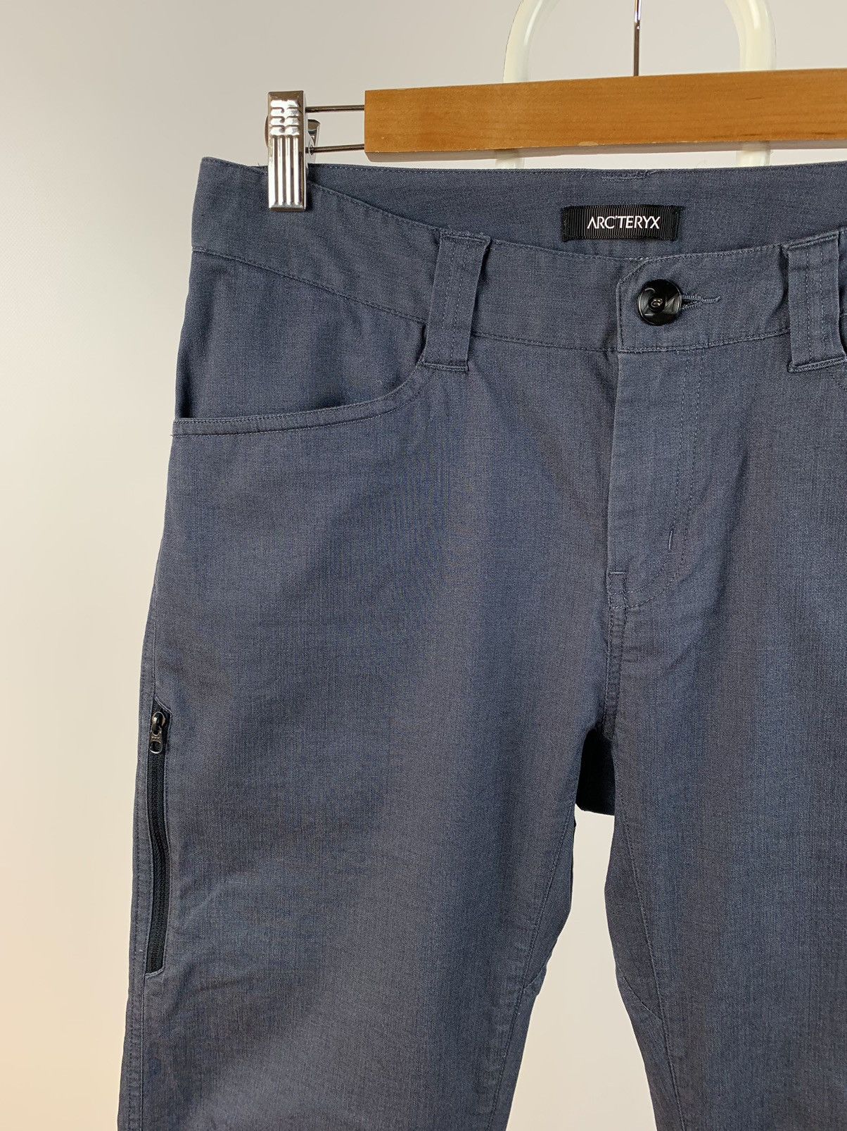 Arc'teryx Arcteryx A2B Commuter Cargo Navy Reflective Pants Size US 30 / EU 46 - 16 Thumbnail