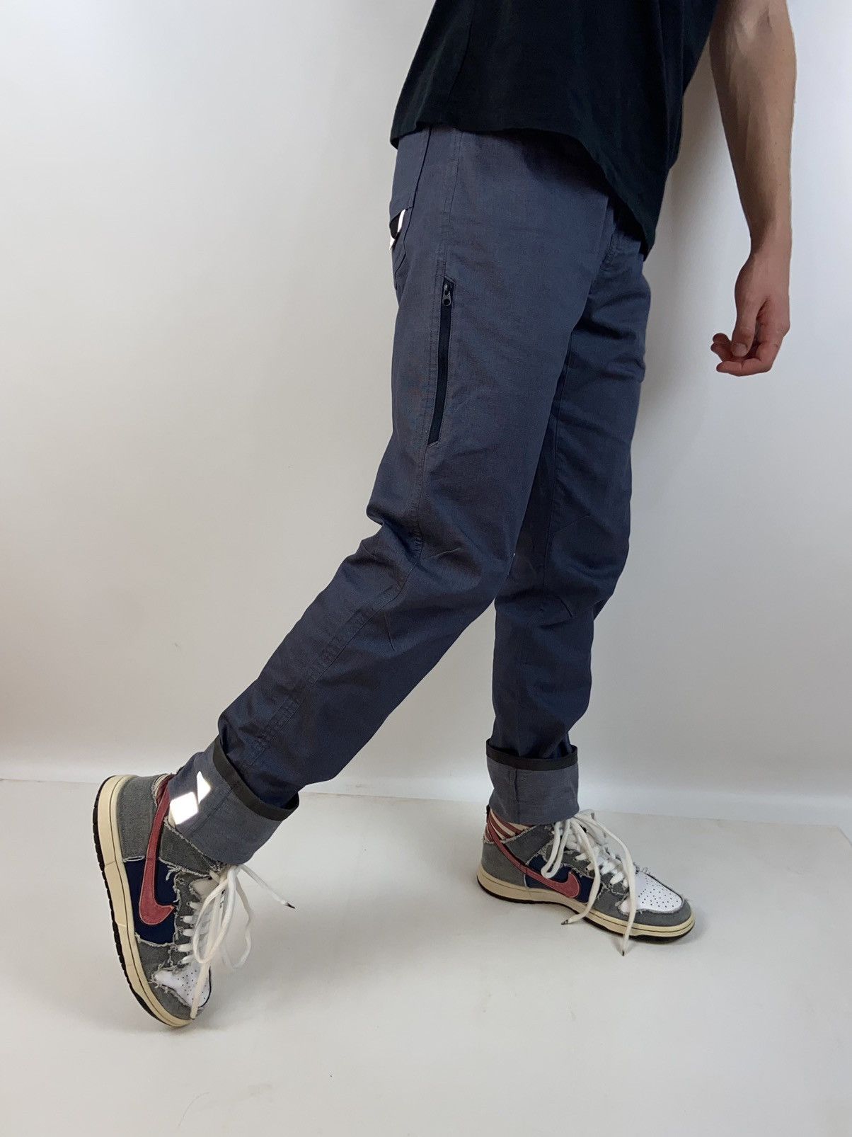 Arc'teryx Arcteryx A2B Commuter Cargo Navy Reflective Pants Size US 30 / EU 46 - 4 Thumbnail