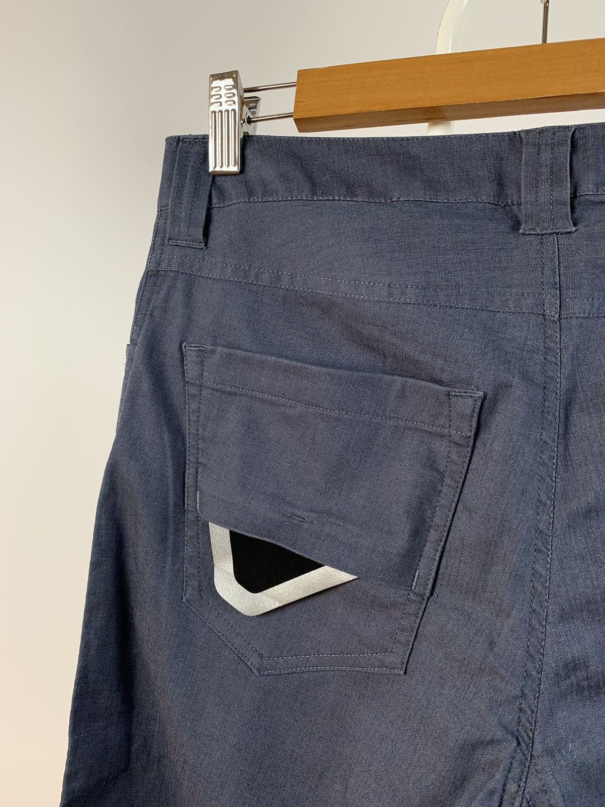 Arc'teryx Arcteryx A2B Commuter Cargo Navy Reflective Pants Size US 30 / EU 46 - 14 Thumbnail