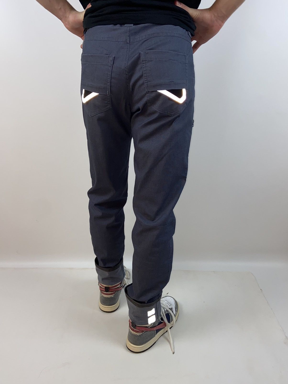 Arc'teryx Arcteryx A2B Commuter Cargo Navy Reflective Pants Size US 30 / EU 46 - 2 Thumbnail