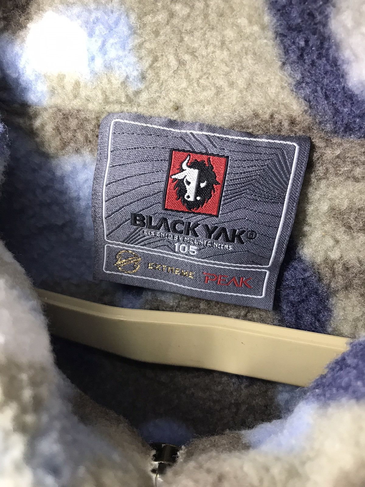 BLACKYAK Black yak extreme outdoor sleeveless jacket Size US M / EU 48-50 / 2 - 3 Thumbnail