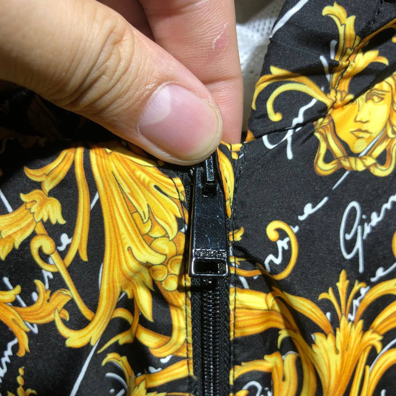 Versace Versace Medusa All over print windbreaker Size US XS / EU 42 / 0 - 5 Thumbnail
