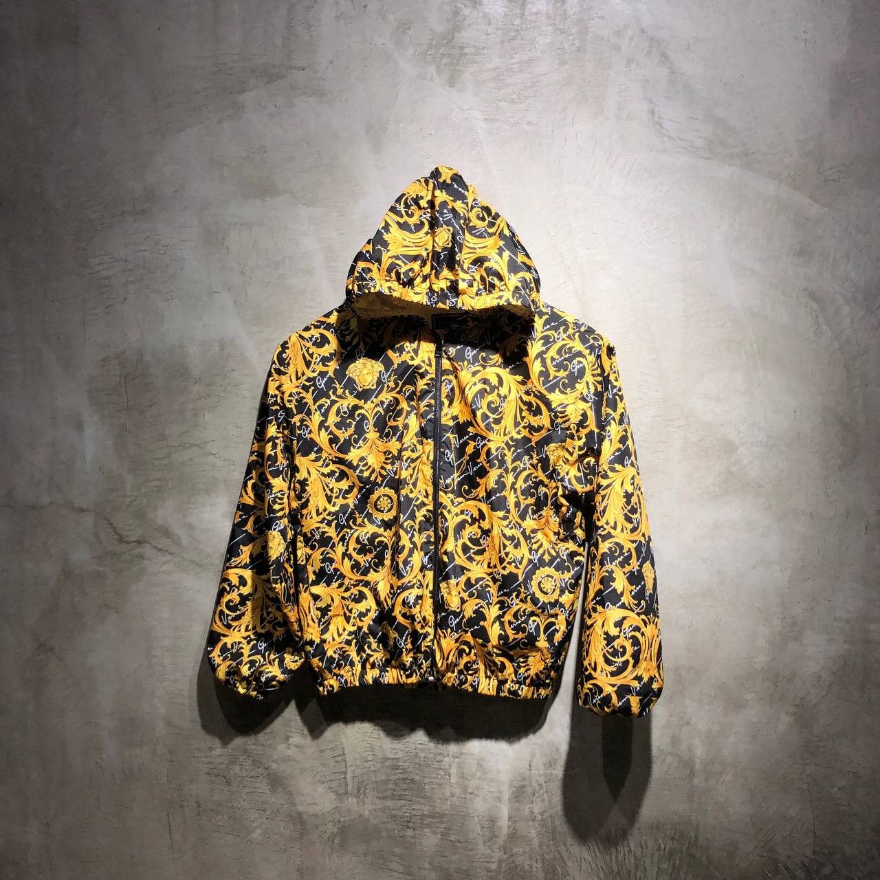 Versace Versace Medusa All over print windbreaker Size US XS / EU 42 / 0 - 1 Thumbnail