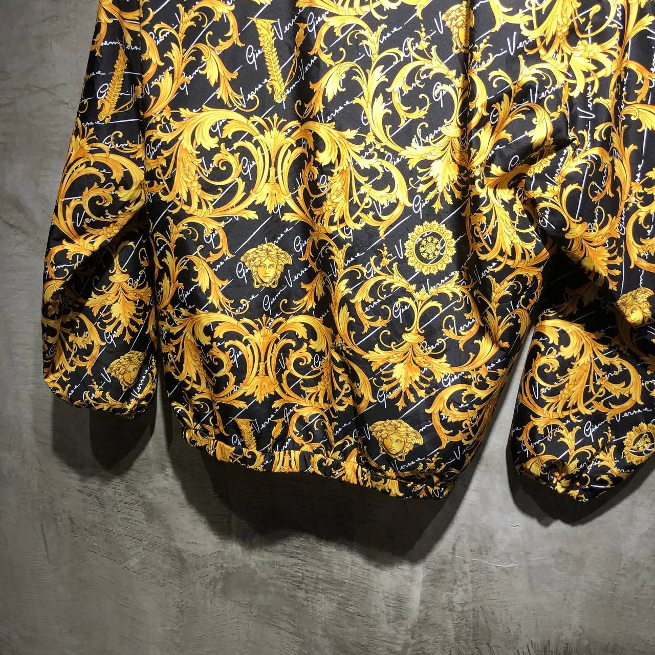 Versace Versace Medusa All over print windbreaker Size US XS / EU 42 / 0 - 13 Thumbnail