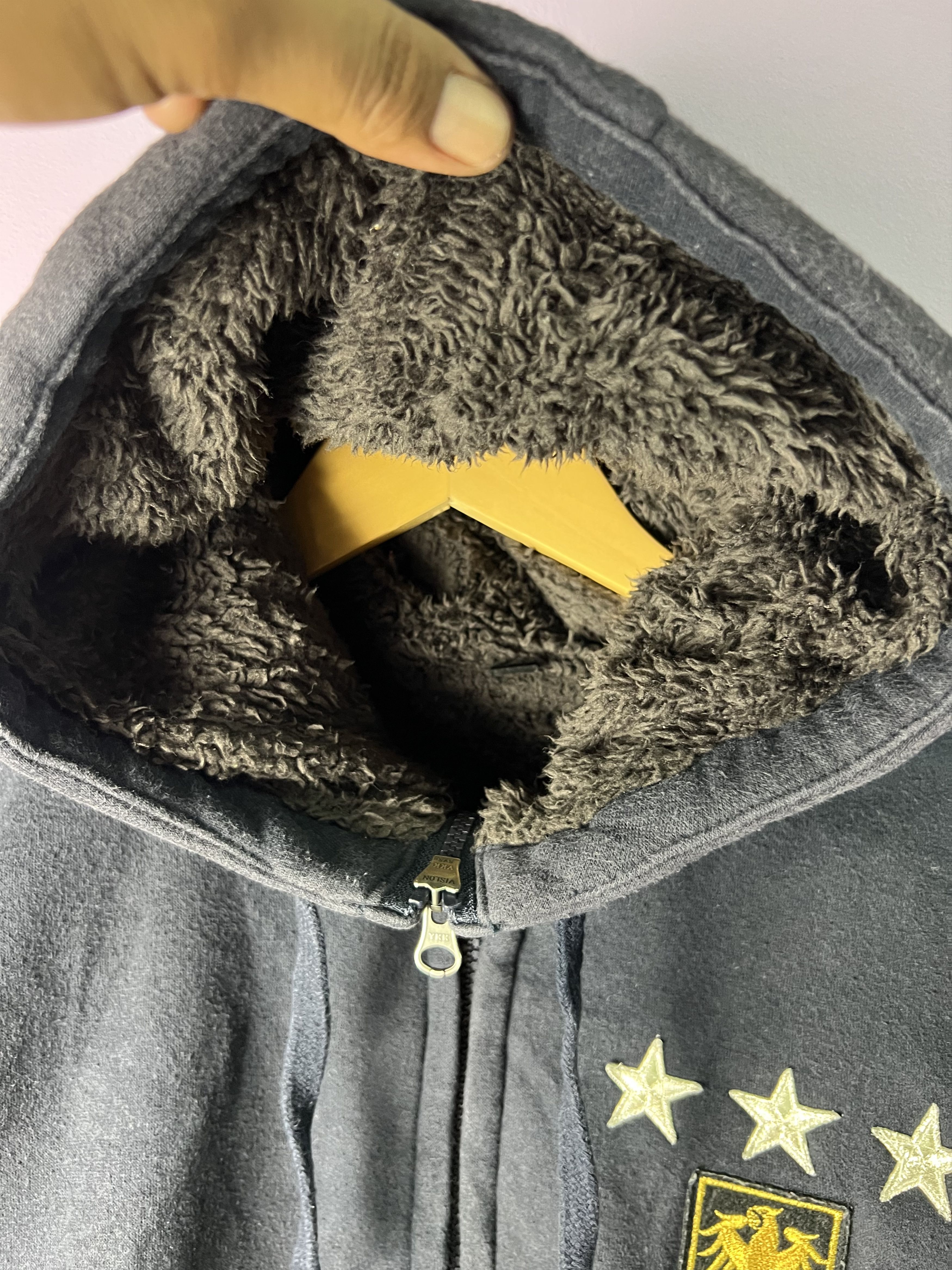 Uniqlo 🔥Sun Faded Uniqlo Patches Faux Fur Hoodies Size US S / EU 44-46 / 1 - 12 Thumbnail