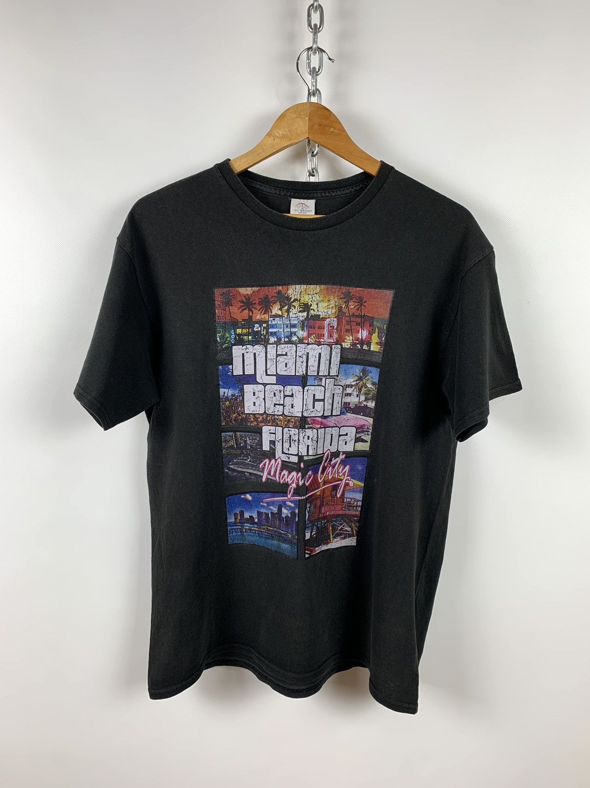 Playstation Vintage GTA Miami Beach Florida Magic City T-Shirt Size US L / EU 52-54 / 3 - 1 Thumbnail