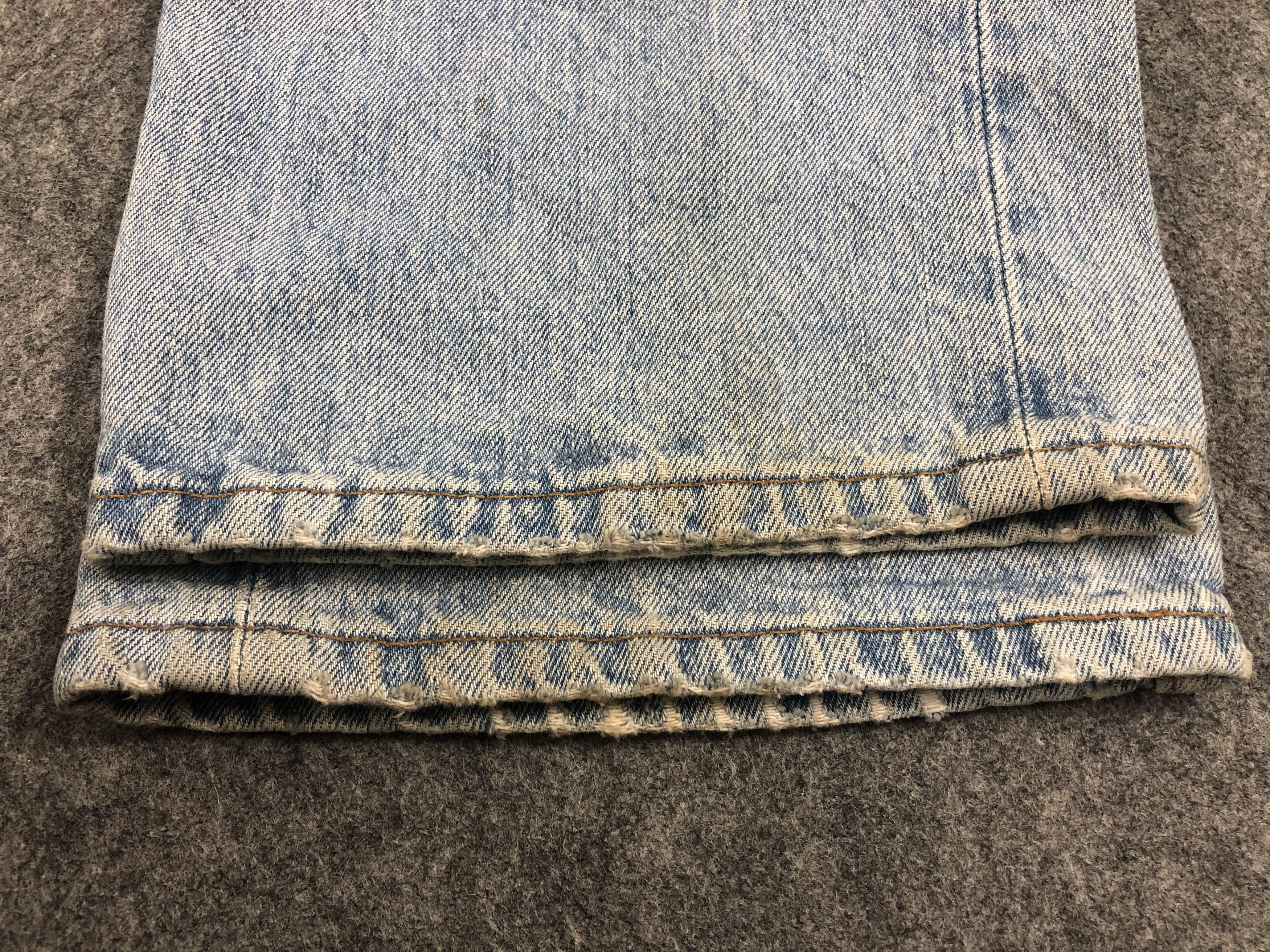 Levi's Light Wash Vintage Levi's 501 Jeans 33x35 Denim -JN1126 Size US 33 - 11 Thumbnail