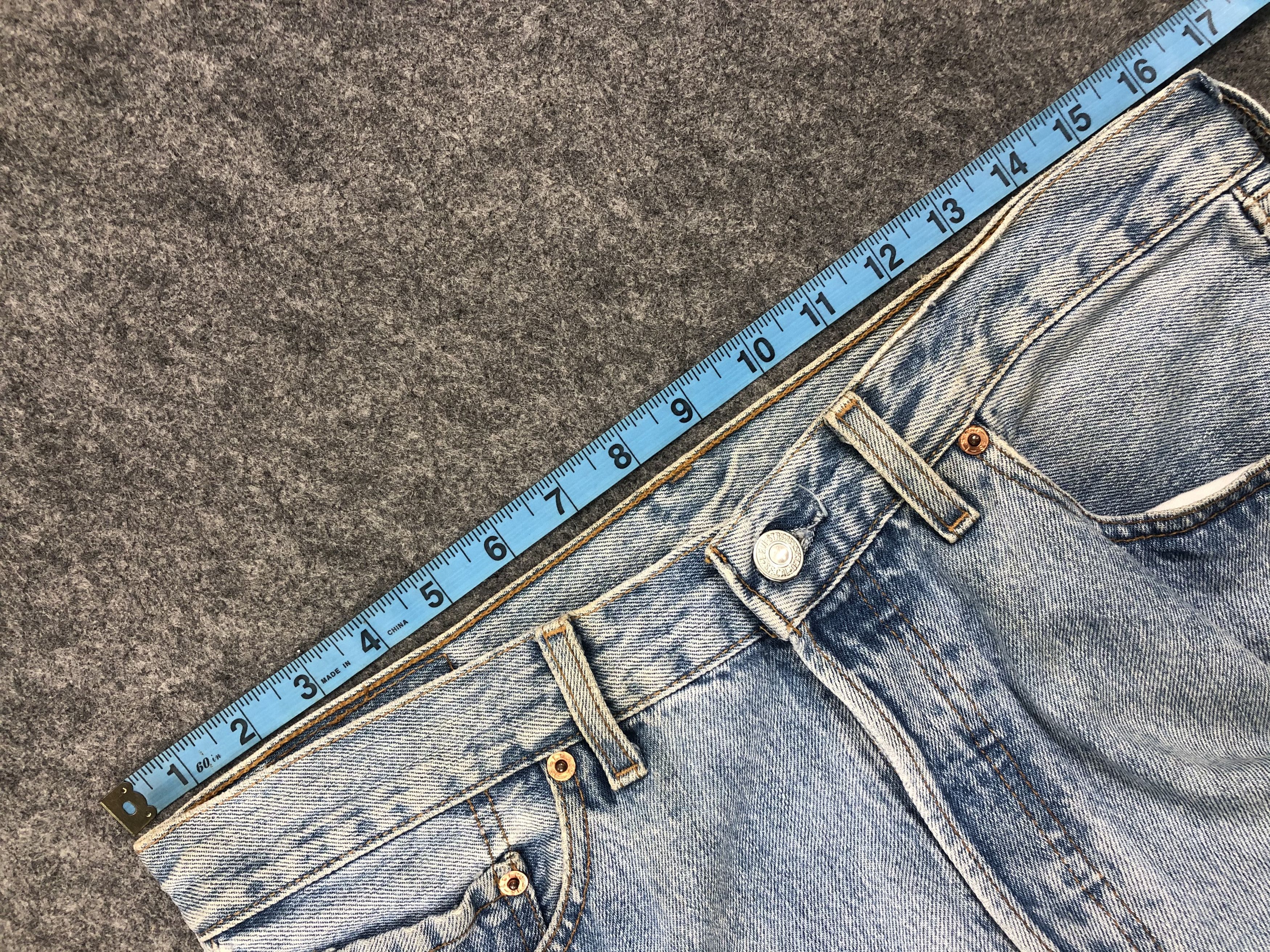 Levi's Light Wash Vintage Levi's 501 Jeans 33x35 Denim -JN1126 Size US 33 - 5 Thumbnail