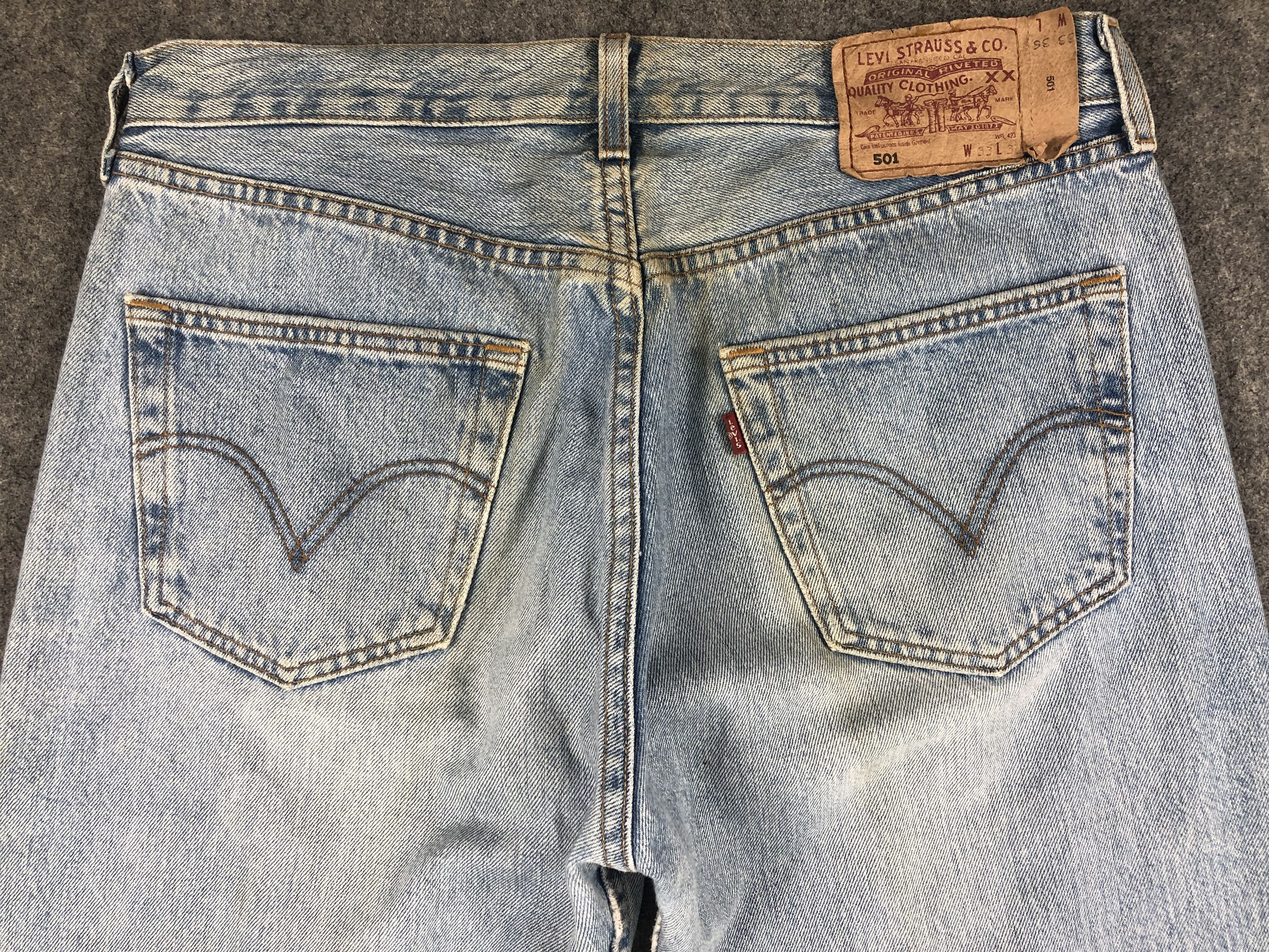 Levi's Light Wash Vintage Levi's 501 Jeans 33x35 Denim -JN1126 Size US 33 - 4 Thumbnail