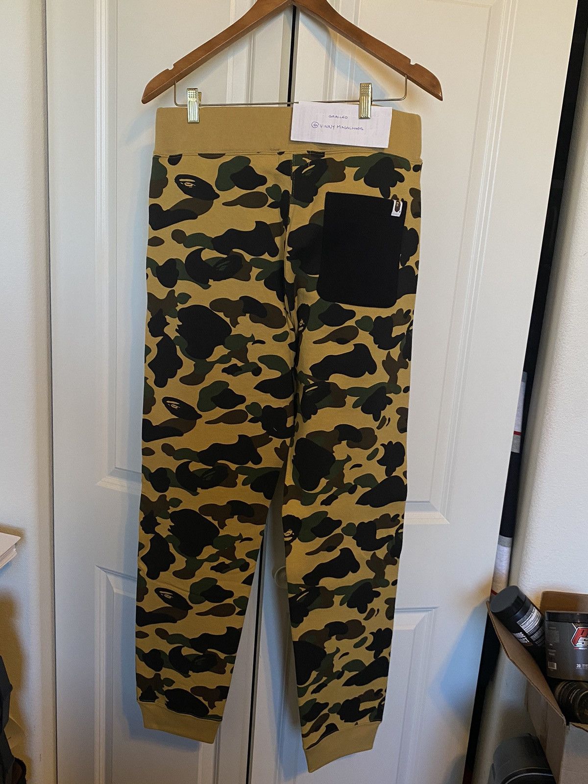 Bape 1ST CAMO SHARK SWEAT PANTS Size US 34 / EU 50 - 2 Thumbnail