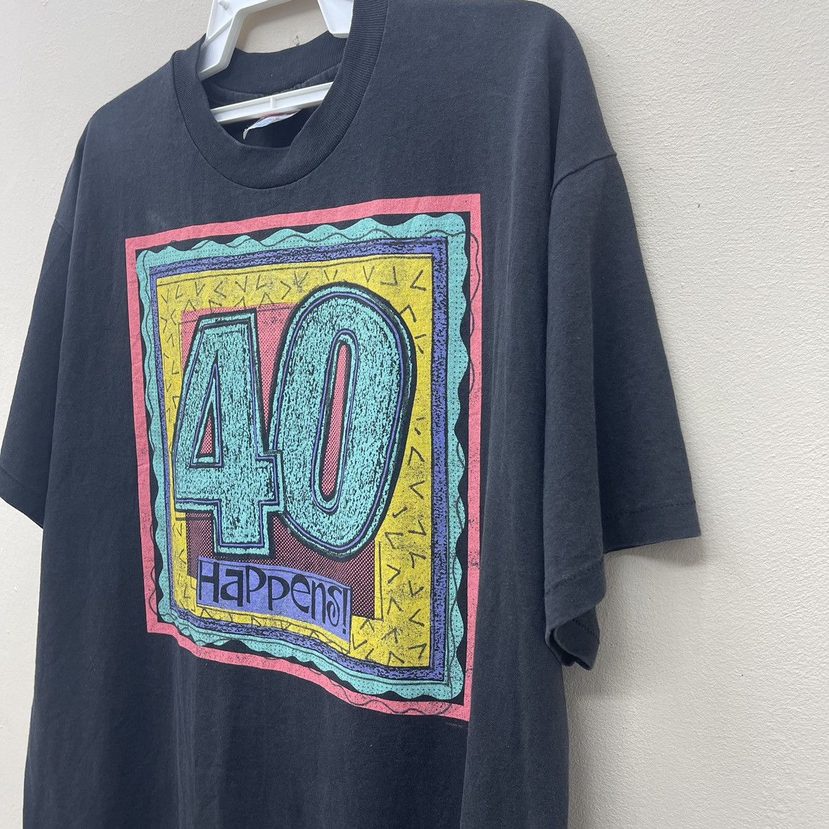 Vintage Vintage 40 Happens Age Old Hill Birthday Forty Years Size US XL / EU 56 / 4 - 2 Thumbnail