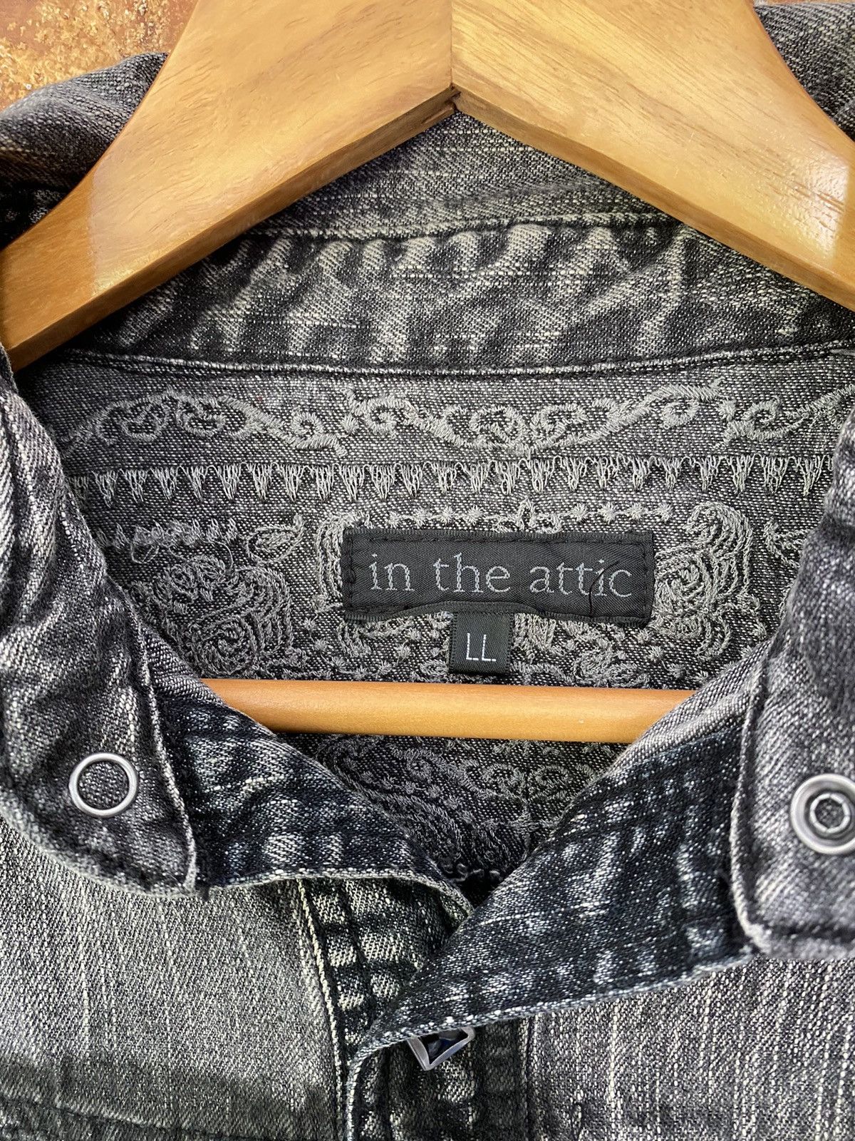 In The Attic × Japanese Brand × Tornado Mart paisley embordered wash black overshirt Size US M / EU 48-50 / 2 - 11 Thumbnail