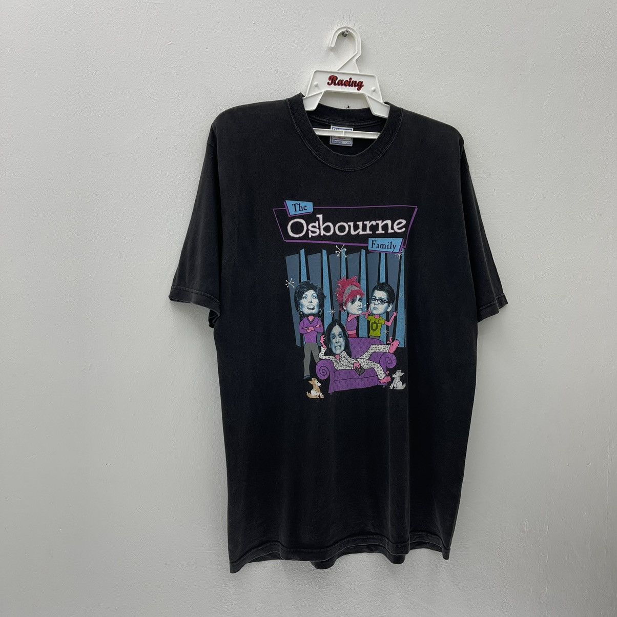 Band Tees The Osbourne Family Tour Tee Vintage T-Shirt Cartoon Design Size US L / EU 52-54 / 3 - 4 Thumbnail