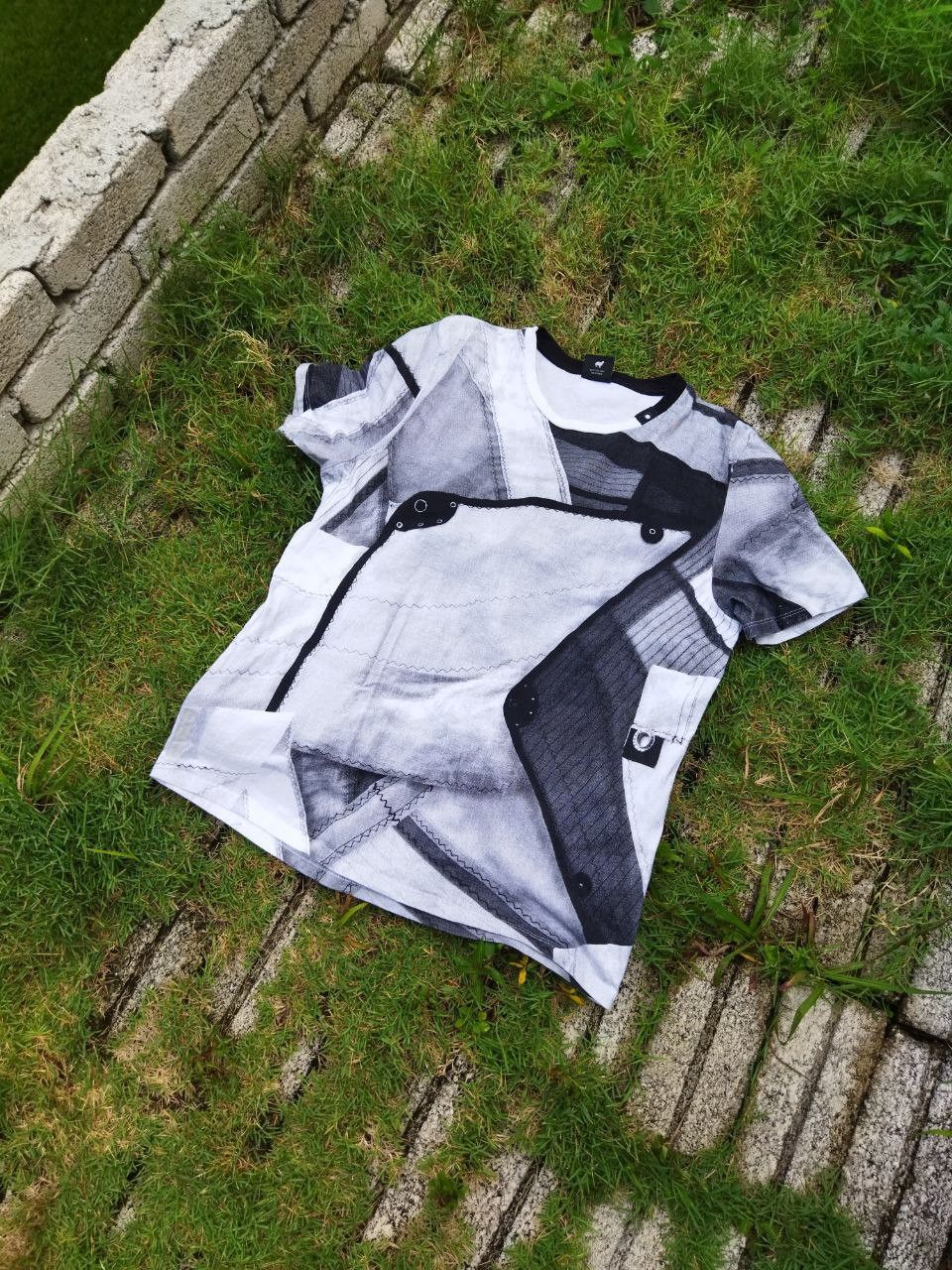 Hussein Chalayan × Puma Puma X Hussein Chalayan Overprint T-shirt Size US M / EU 48-50 / 2 - 2 Thumbnail