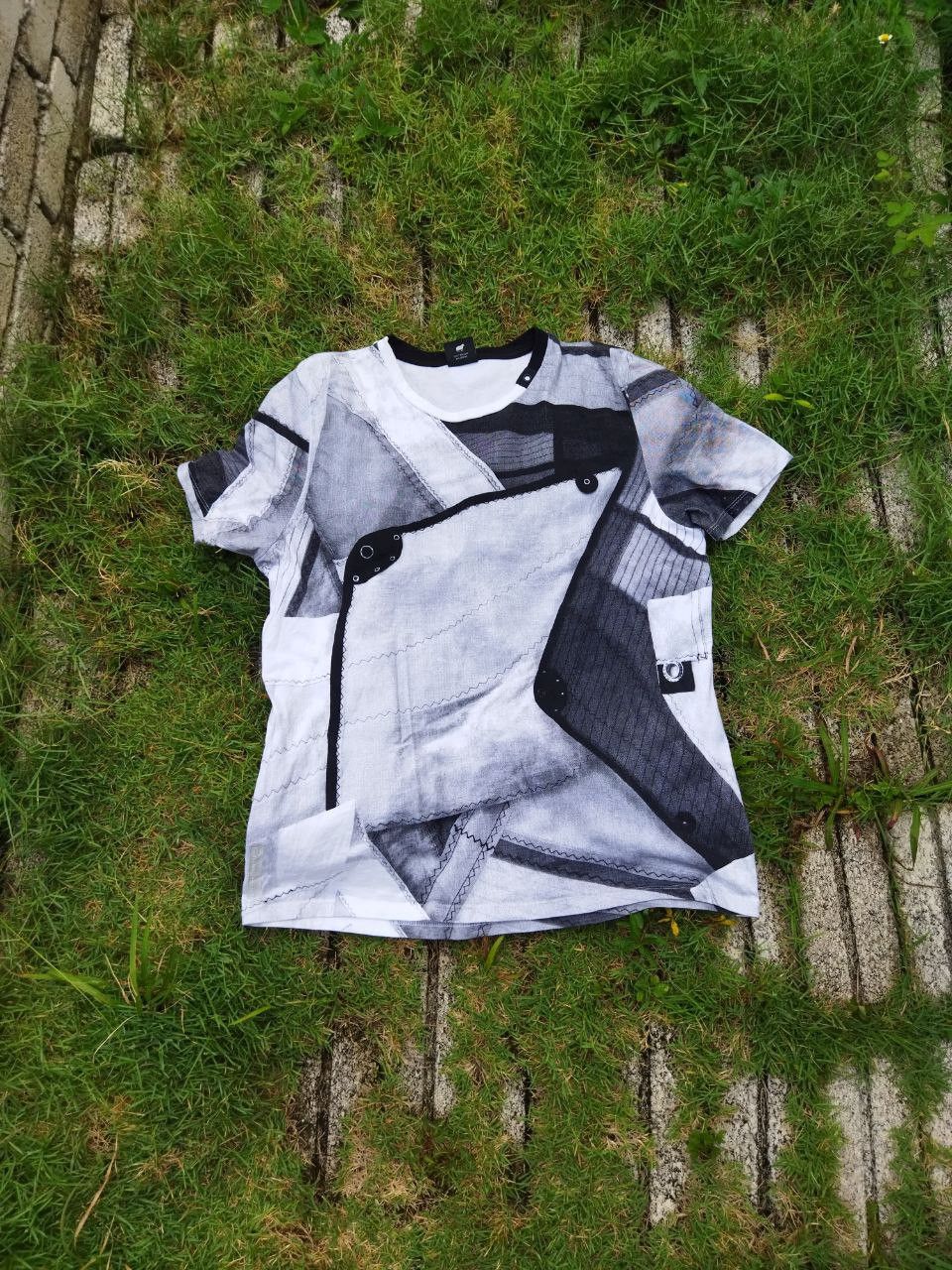 Hussein Chalayan × Puma Puma X Hussein Chalayan Overprint T-shirt Size US M / EU 48-50 / 2 - 1 Thumbnail