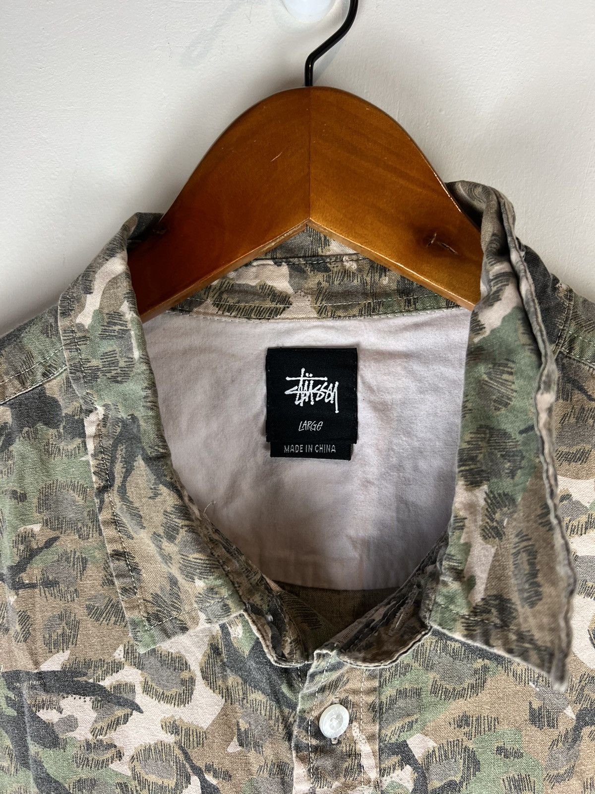 Stussy Stussy Camo Longsleeve Button Up Shirt Size US L / EU 52-54 / 3 - 3 Thumbnail