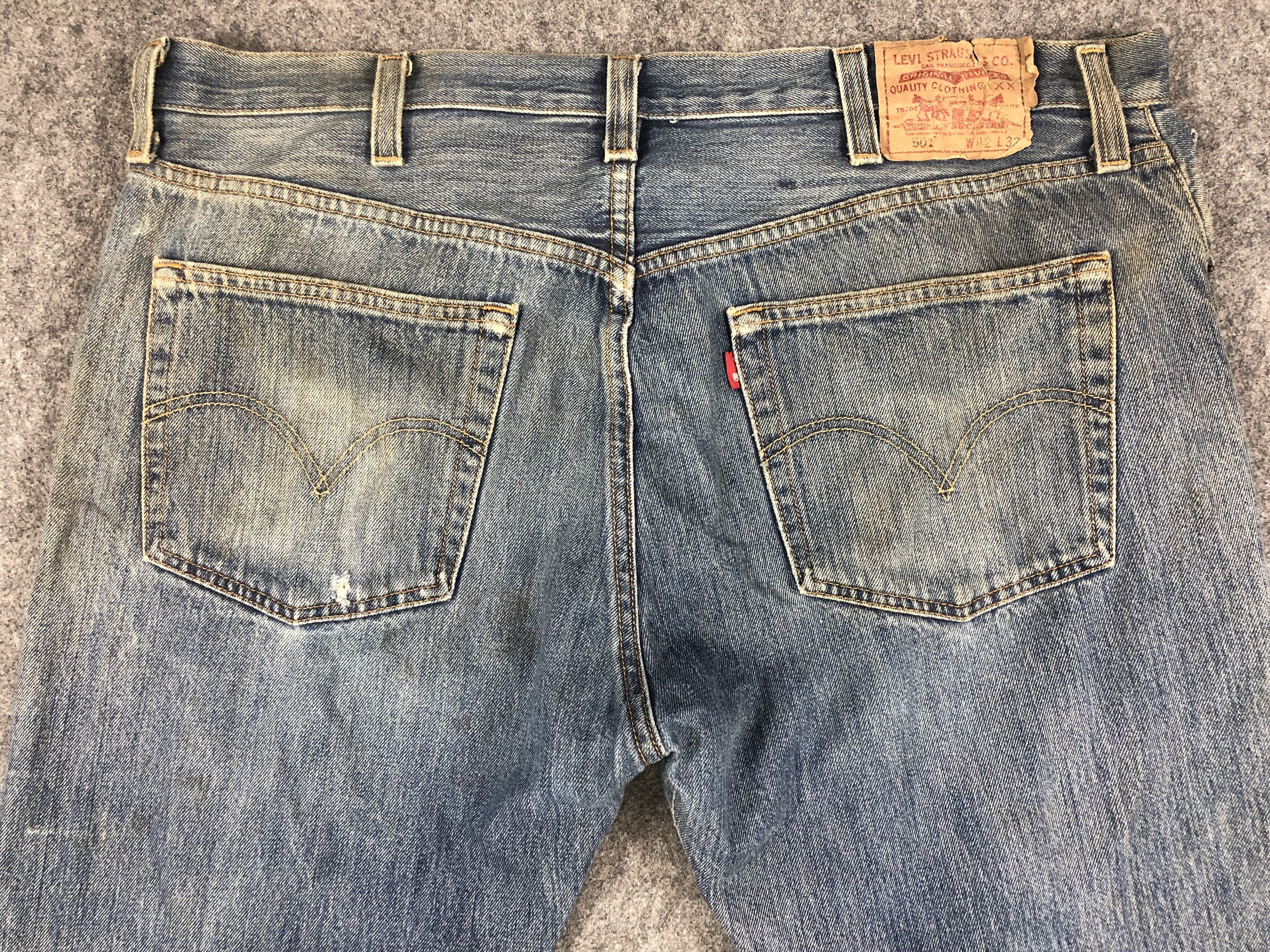 Levi's Ripped Blue Distressed Vintage Levi's 501 Denim -JN1148 Size US 41 - 4 Thumbnail