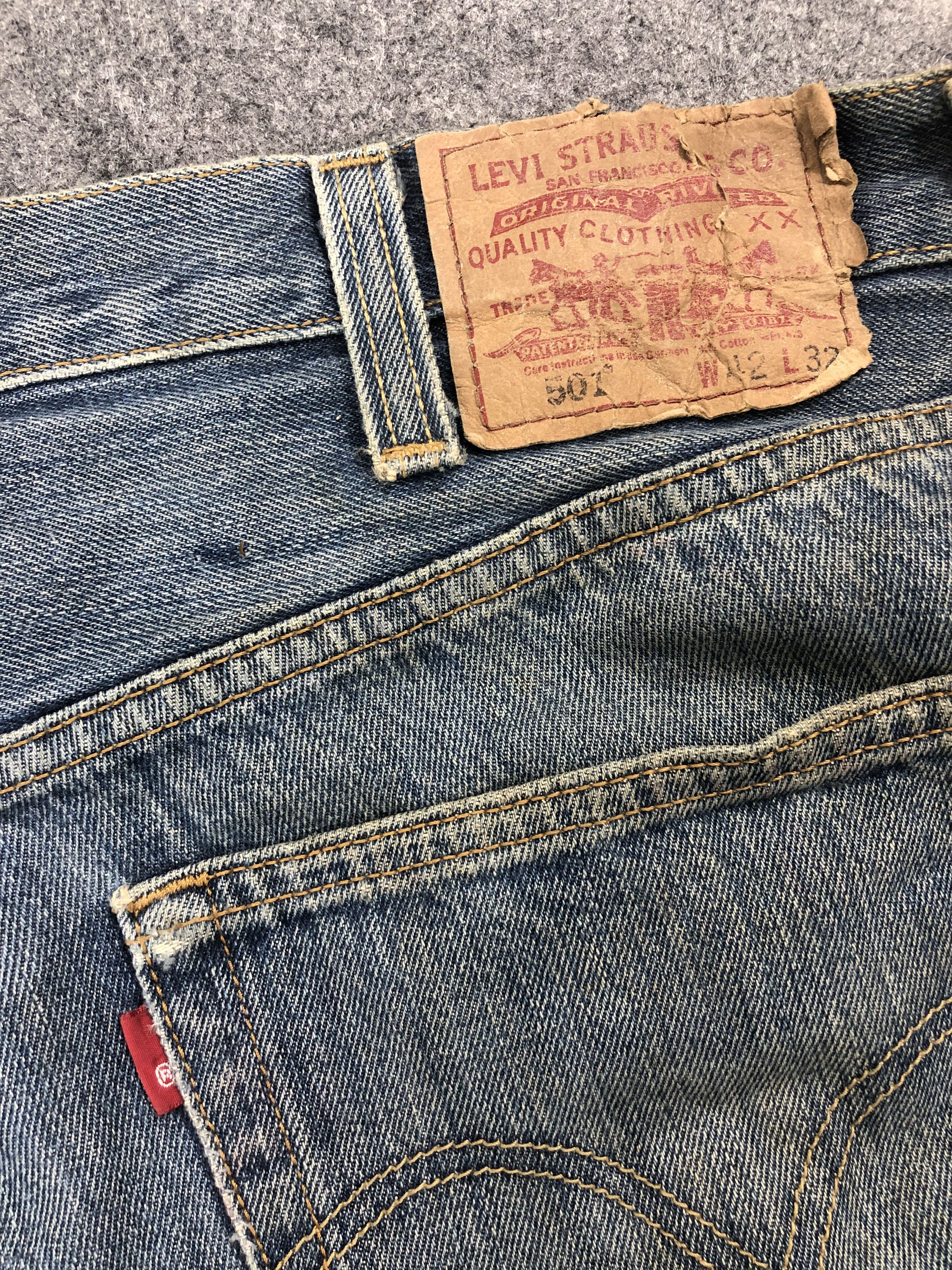 Levi's Ripped Blue Distressed Vintage Levi's 501 Denim -JN1148 Size US 41 - 9 Thumbnail