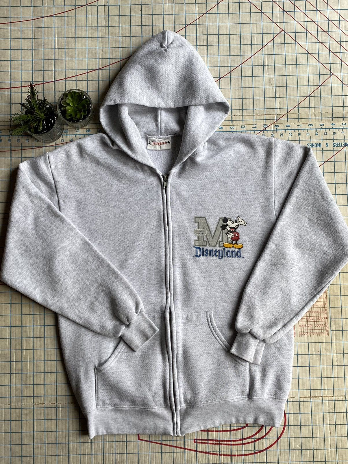 Disney × Mickey Mouse × Vintage Vintage Mickey Mouse Disneyland Full Zip Hoodie Grey Medium Size US M / EU 48-50 / 2 - 2 Thumbnail