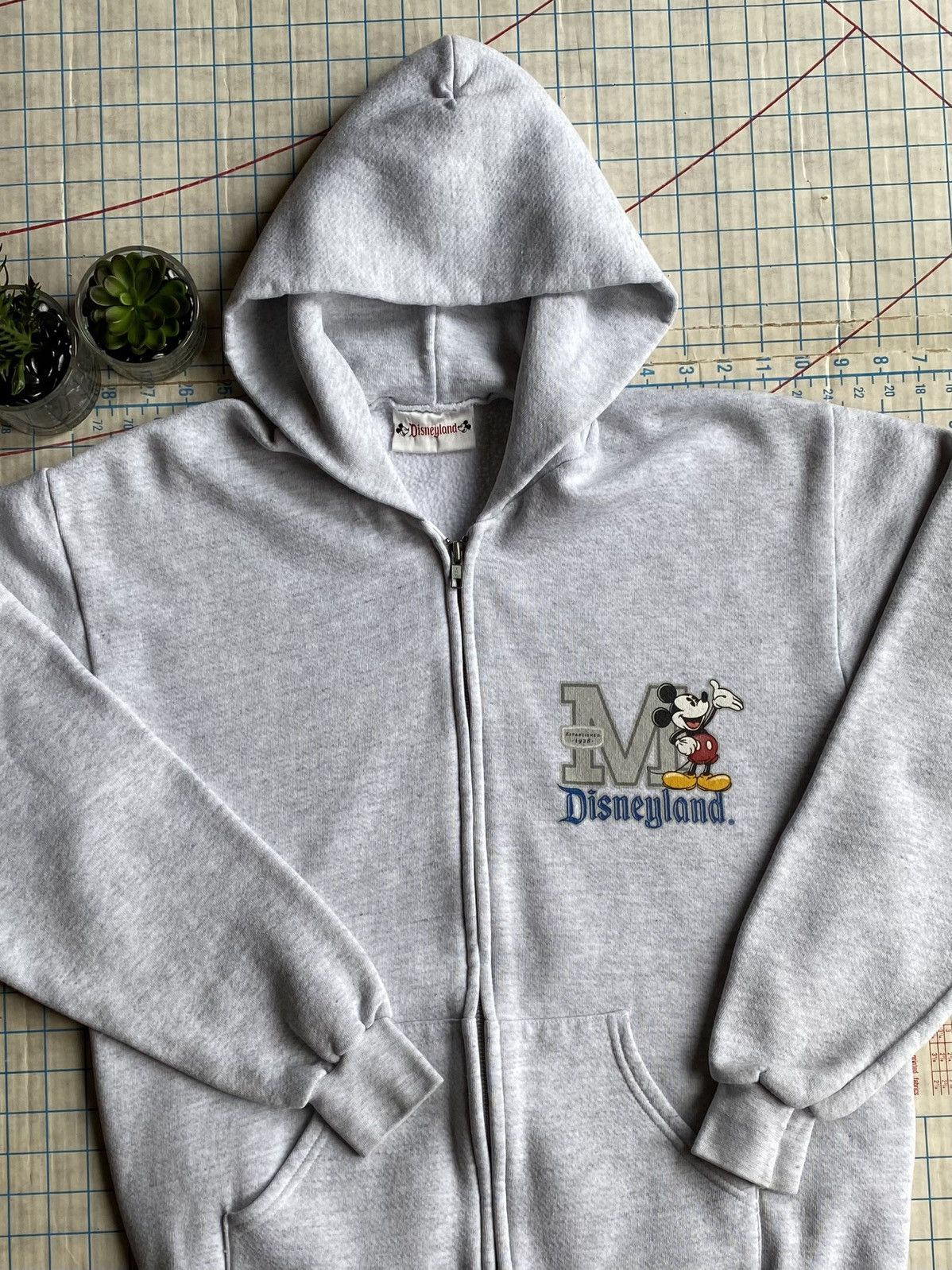 Disney × Mickey Mouse × Vintage Vintage Mickey Mouse Disneyland Full Zip Hoodie Grey Medium Size US M / EU 48-50 / 2 - 3 Thumbnail