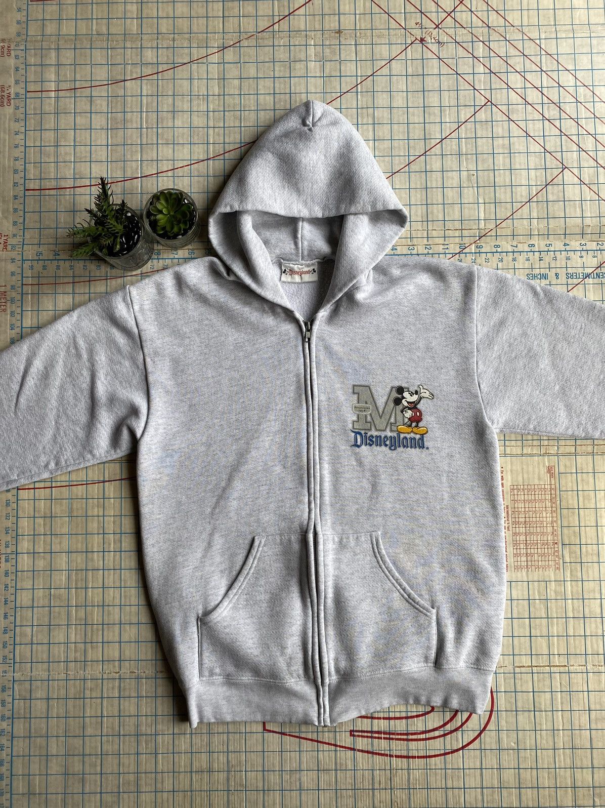 Disney × Mickey Mouse × Vintage Vintage Mickey Mouse Disneyland Full Zip Hoodie Grey Medium Size US M / EU 48-50 / 2 - 6 Thumbnail