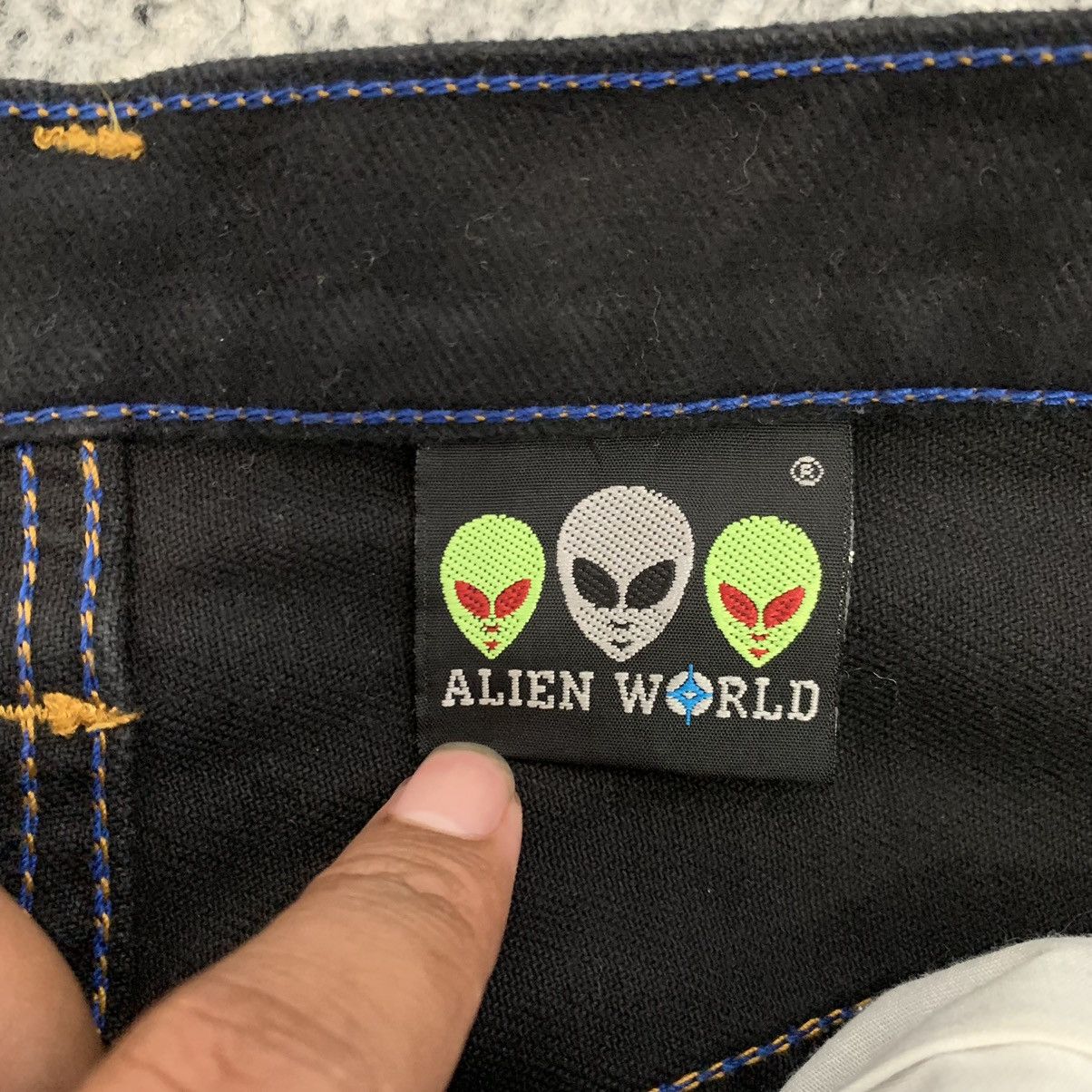 Alien Workshop Vtg Rare Alien Workshop Pants Jeans Y2K Glow In The Dark Size US 36 / EU 52 - 8 Thumbnail