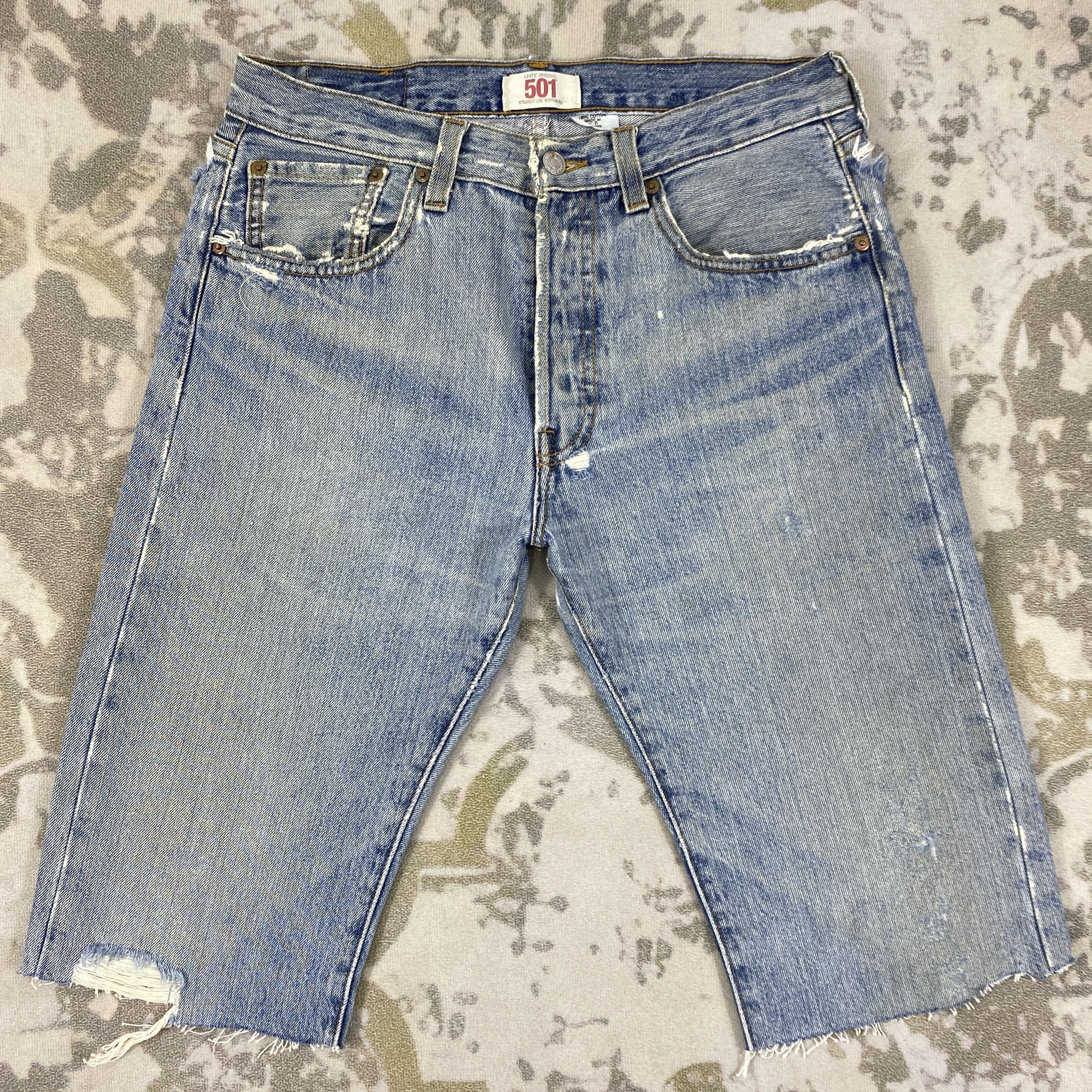 Faded Dirty Vintage Levi's 501 Short Jeans 32x14 -JN2678