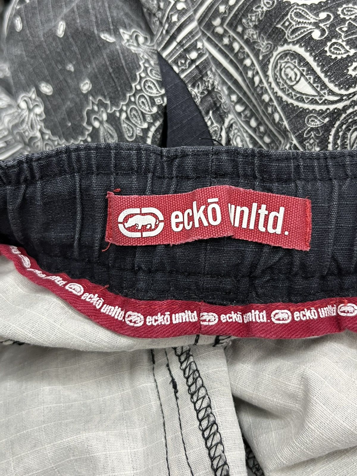 Ecko Unltd. 💥Vintage ECKO UNLTD. Paisley Bandana Larry Cargo Jogger Size US 35 - 15 Thumbnail