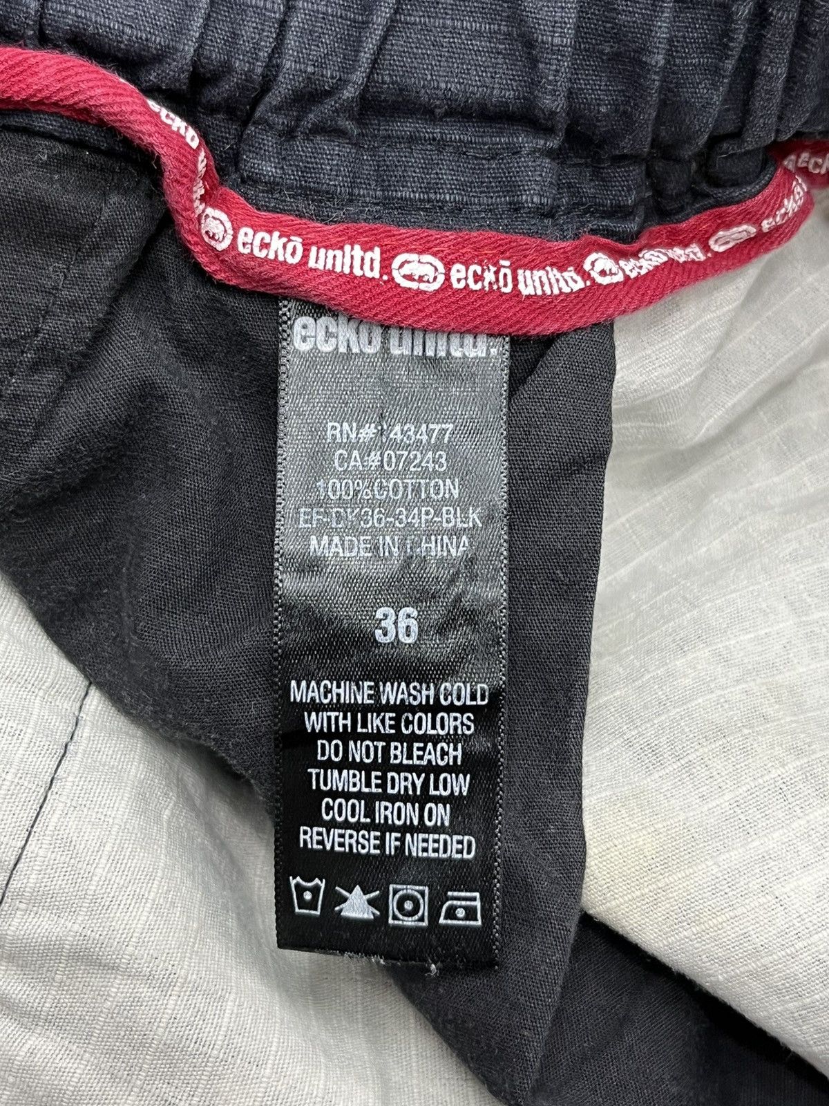 Ecko Unltd. 💥Vintage ECKO UNLTD. Paisley Bandana Larry Cargo Jogger Size US 35 - 16 Thumbnail