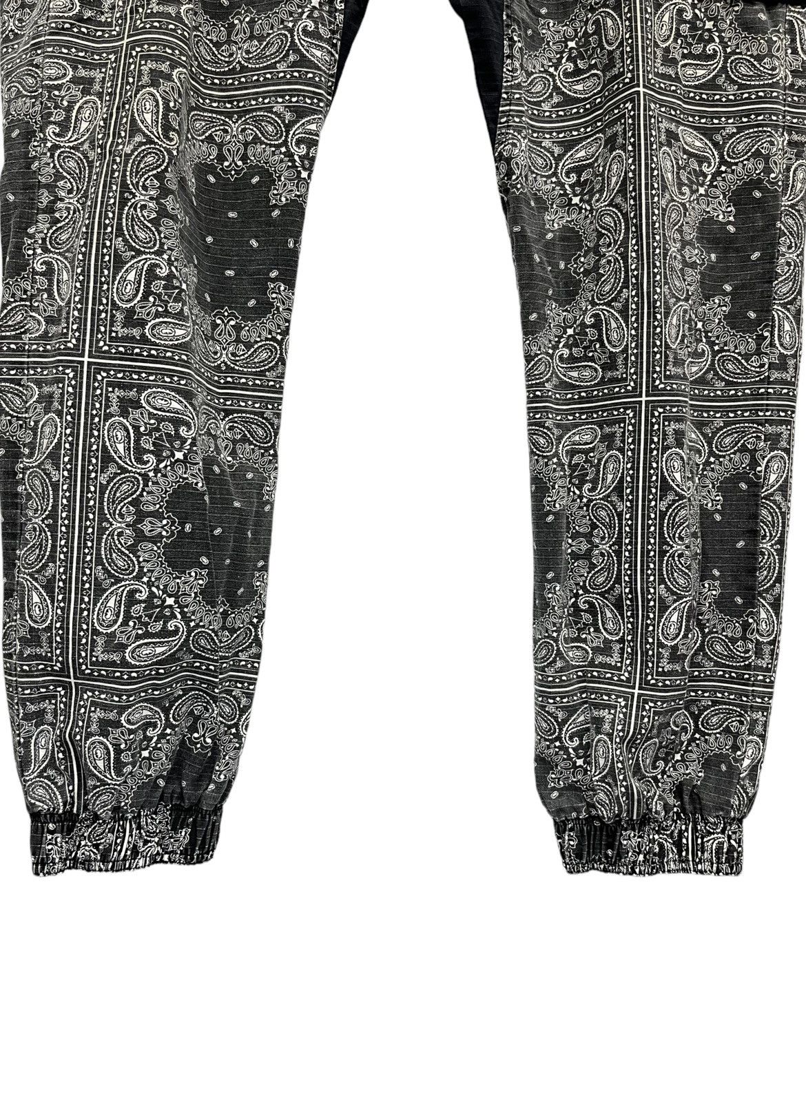 Ecko Unltd. 💥Vintage ECKO UNLTD. Paisley Bandana Larry Cargo Jogger Size US 35 - 6 Thumbnail