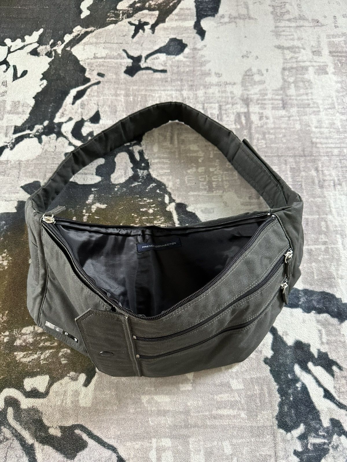 French Connection 2000s archive FCUK utility pro slim crossbody multi pocket Size ONE SIZE - 6 Thumbnail