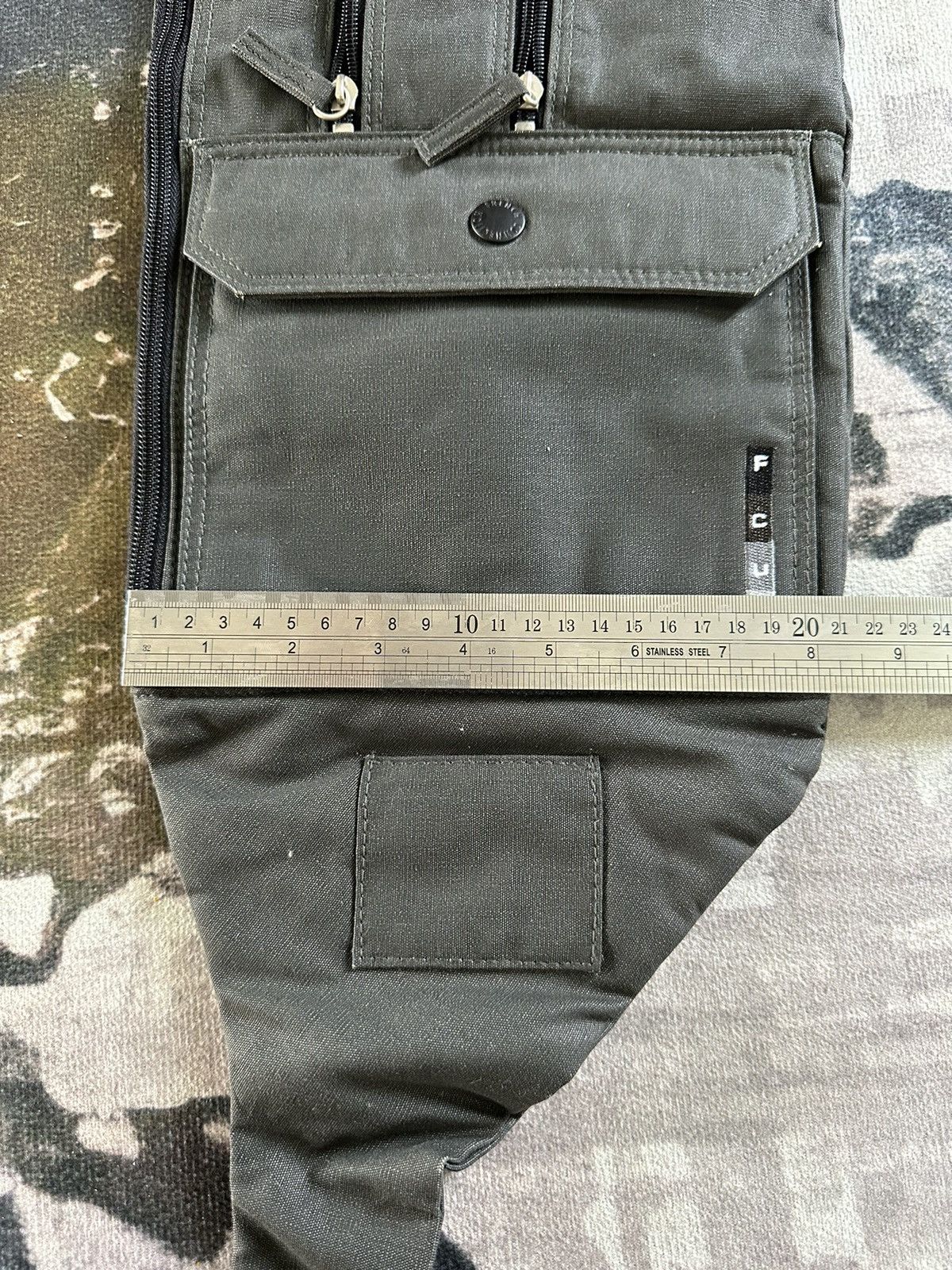 French Connection 2000s archive FCUK utility pro slim crossbody multi pocket Size ONE SIZE - 11 Thumbnail
