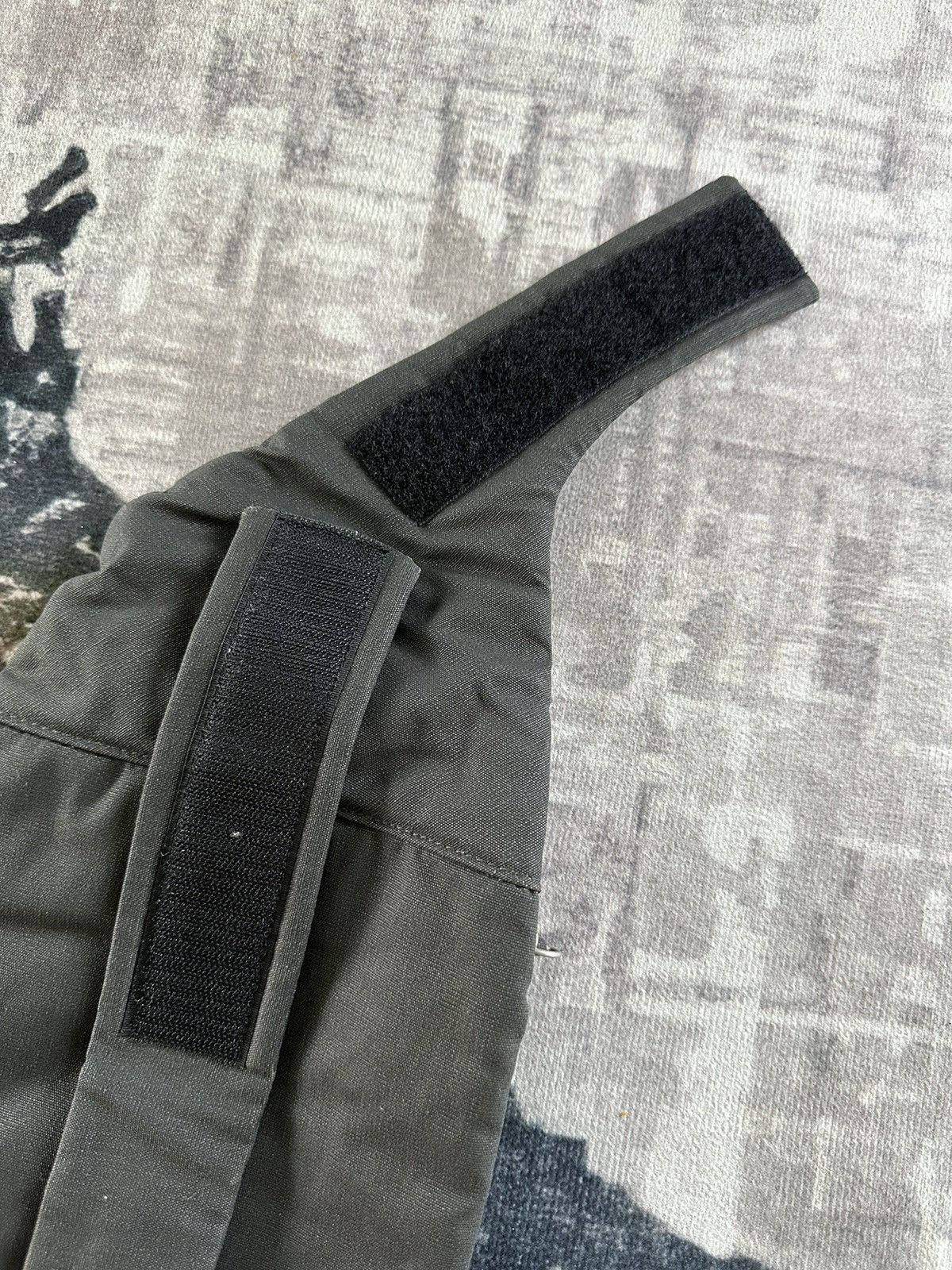 French Connection 2000s archive FCUK utility pro slim crossbody multi pocket Size ONE SIZE - 9 Thumbnail
