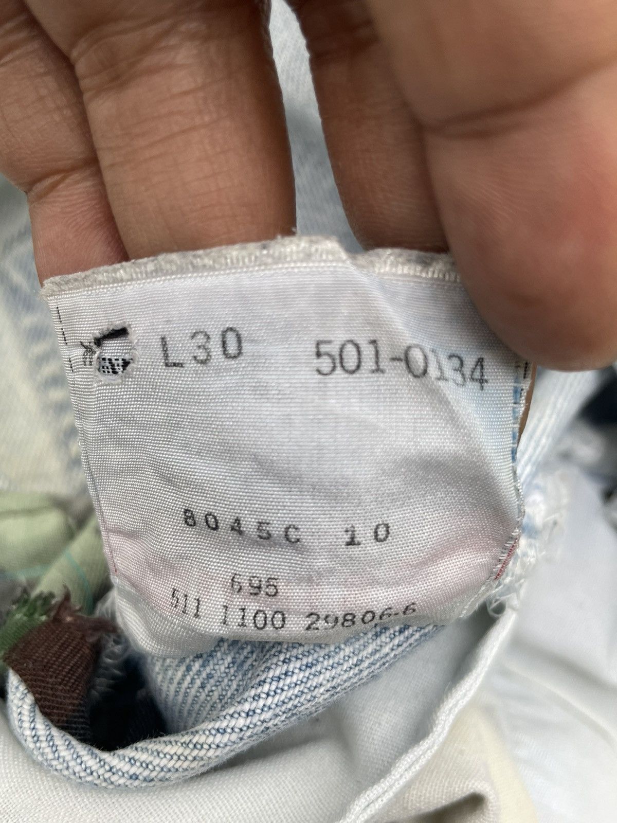 Levi's × Vintage Vintage Levi’s 501 2000 Usa Aging Custom Distressed Size US 32 / EU 48 - 13 Thumbnail