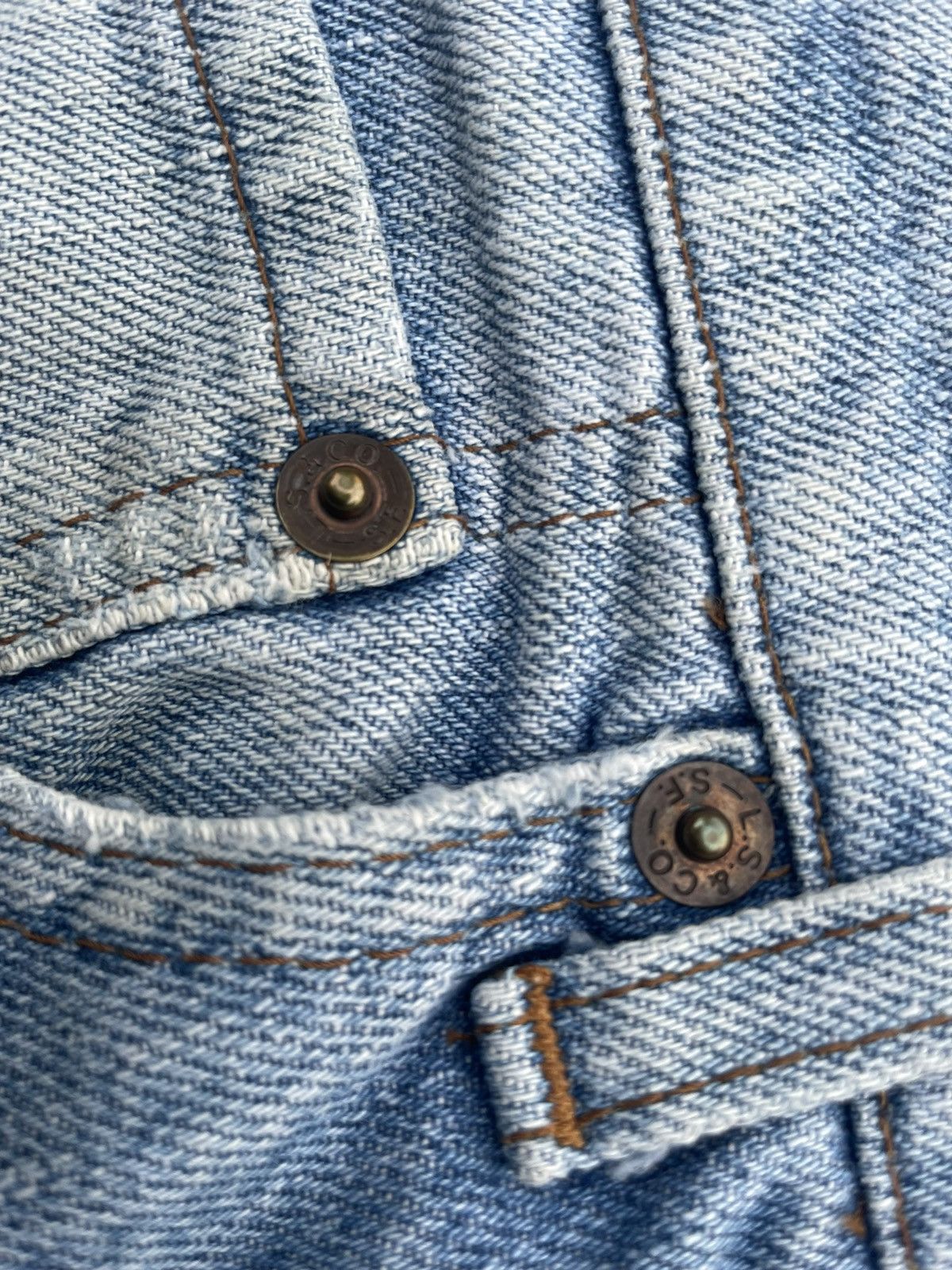 Levi's Vintage Levi’s 702 E 1987 Aging Faded Distressed Size US 28 / EU 44 - 15 Thumbnail