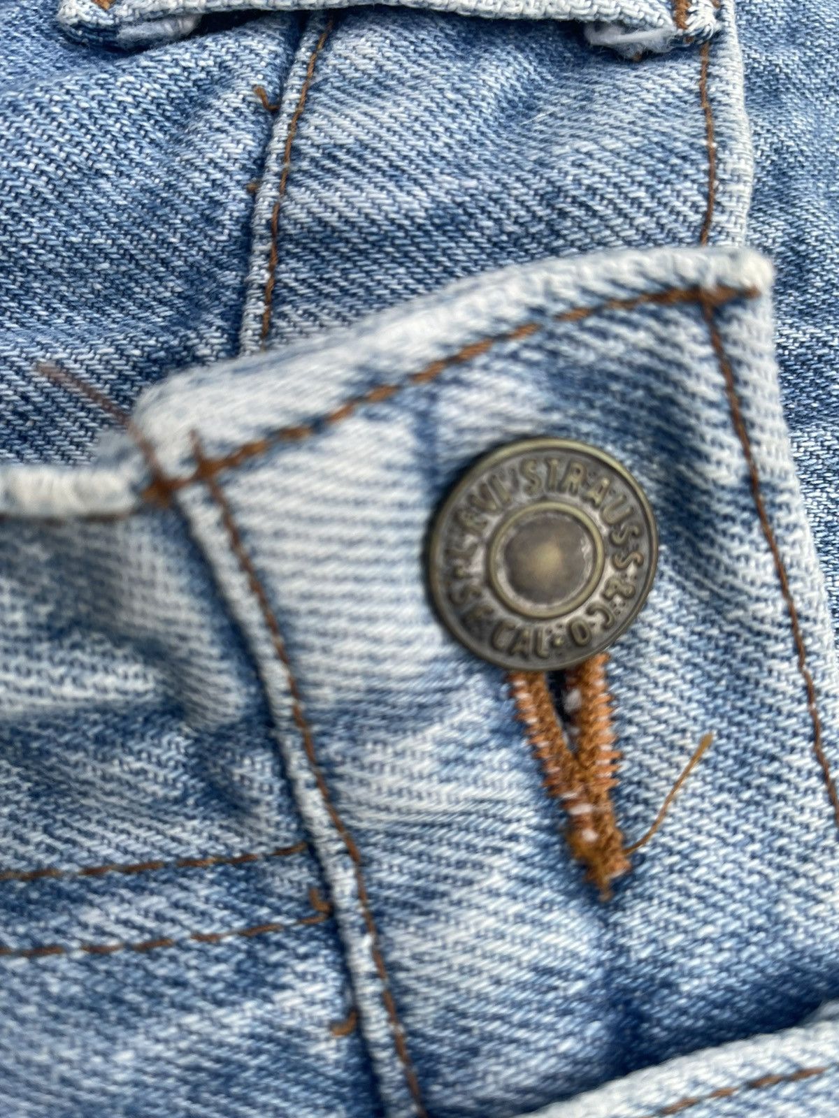 Levi's Vintage Levi’s 702 E 1987 Aging Faded Distressed Size US 28 / EU 44 - 16 Thumbnail