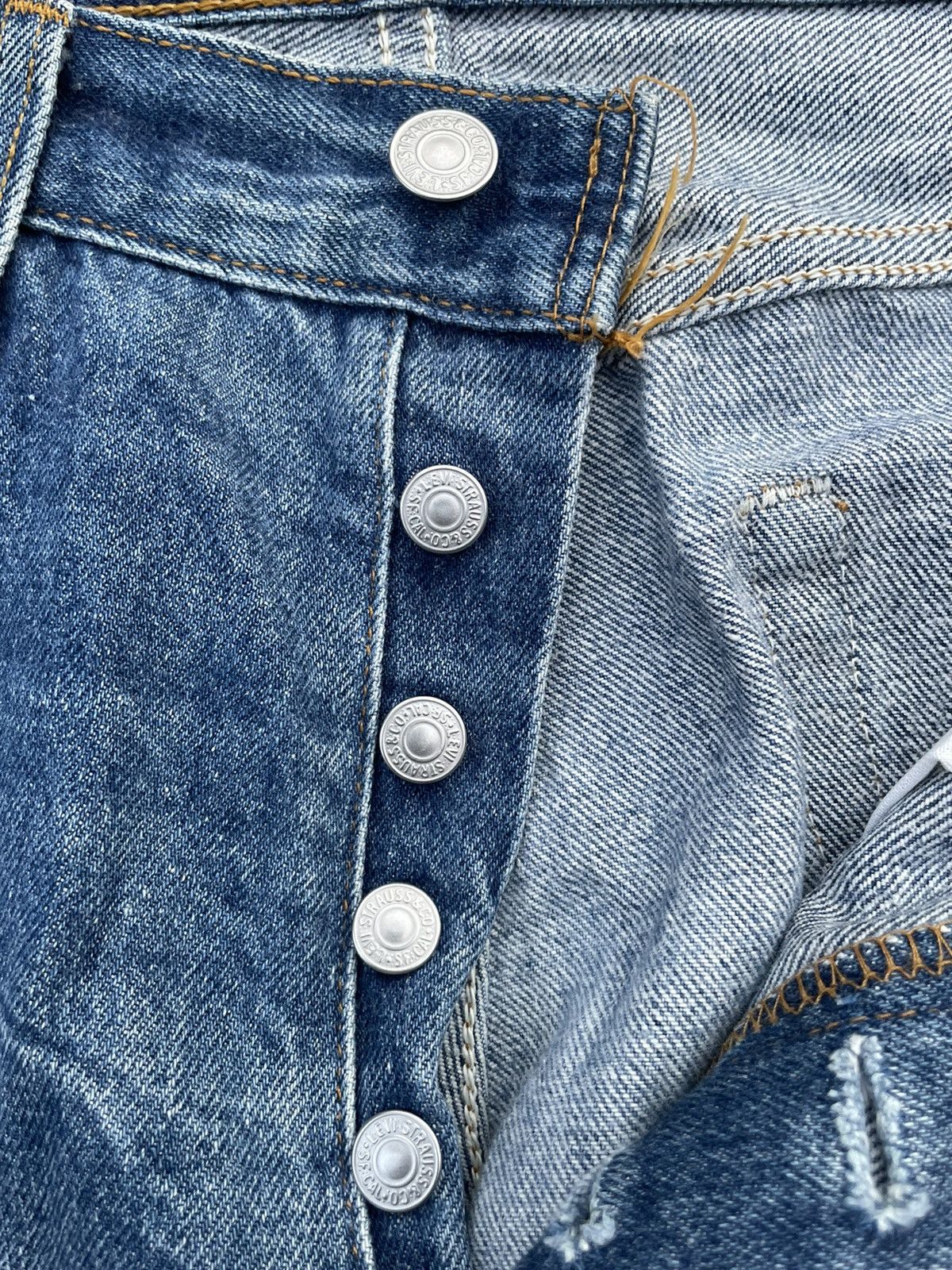 Levi's Vintage Levi’s 501XX Usa 1996 Aging Distressed Size US 31 - 18 Thumbnail