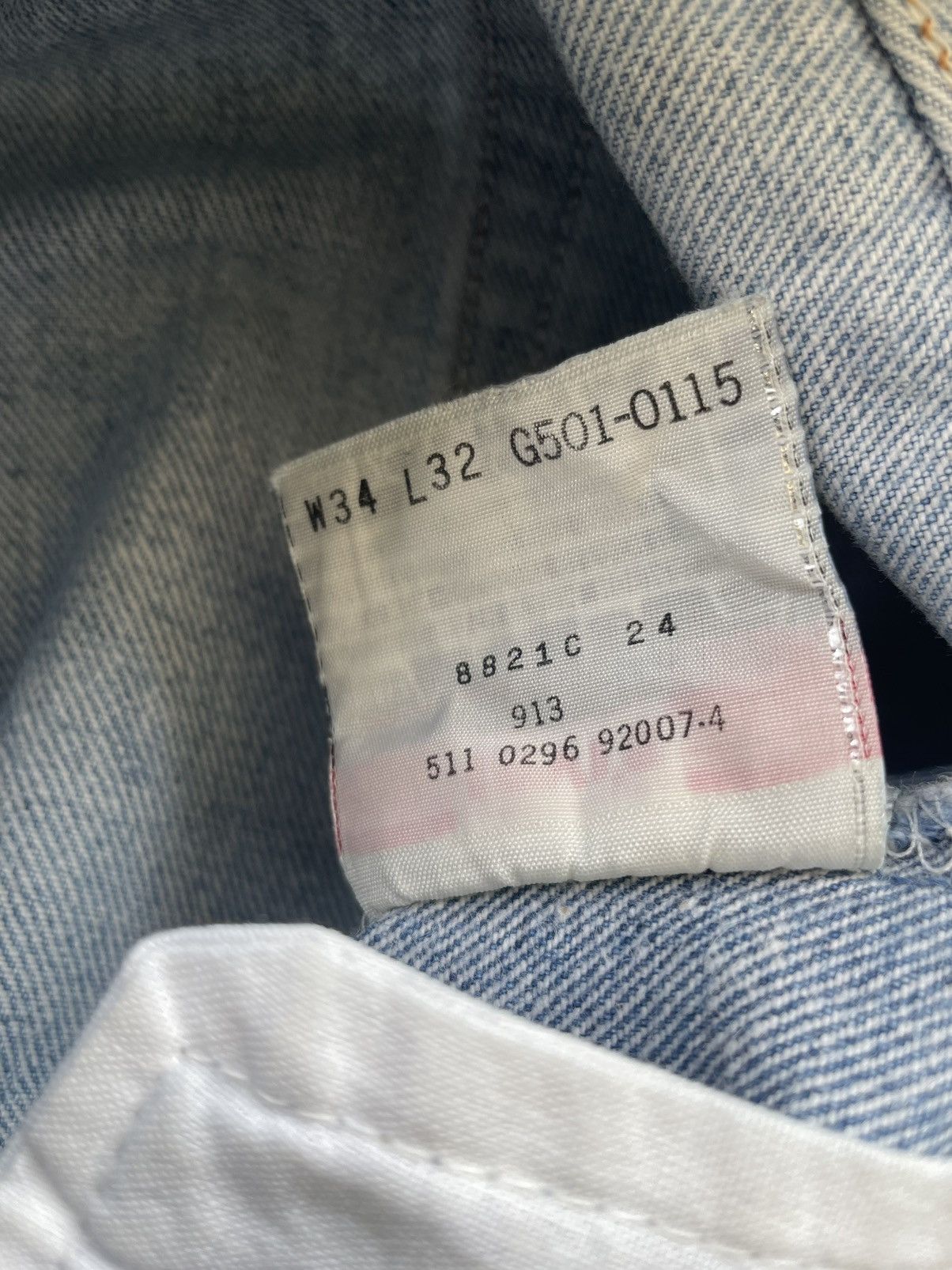 Levi's Vintage Levis 501 1996 USA Aging Faded Wash Distressed Size US 33 - 11 Thumbnail