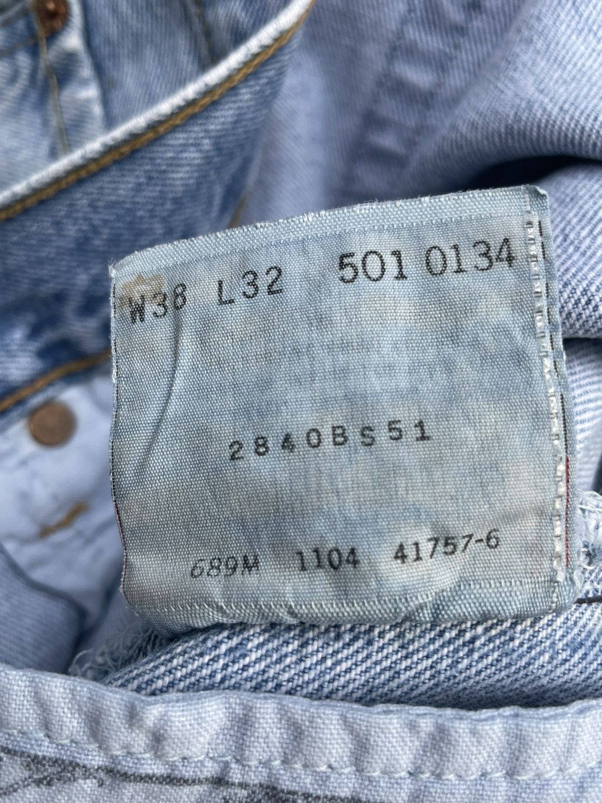 Levi's Vintage 2004 Levis 501 e Columbia Faded Light Wash Denim Size US 38 / EU 54 - 14 Thumbnail