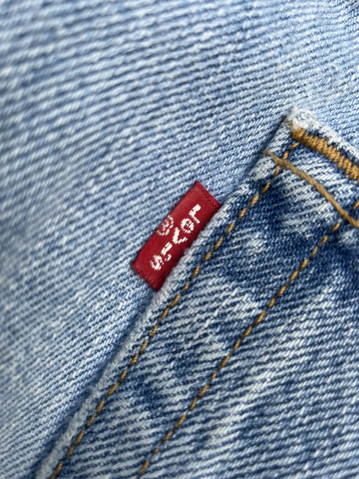 Levi's Vintage 2004 Levis 501 e Columbia Faded Light Wash Denim Size US 38 / EU 54 - 12 Thumbnail