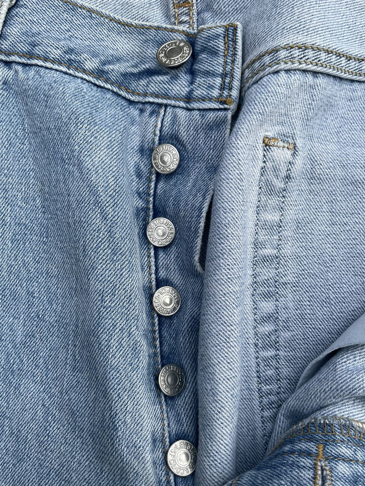 Levi's Vintage 2004 Levis 501 e Columbia Faded Light Wash Denim Size US 38 / EU 54 - 21 Thumbnail