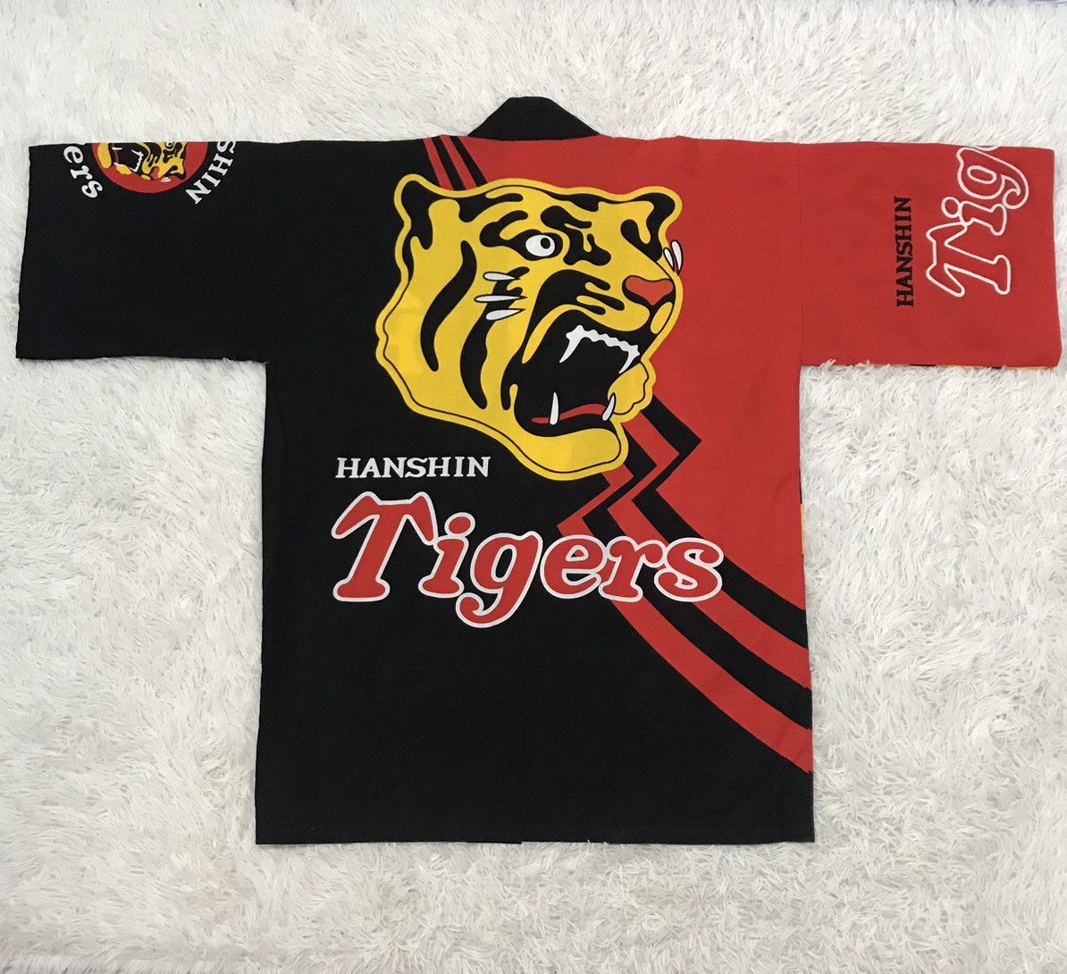 image of Kimono Japan Dragon Steals Hanshin Tigers Kimono, Men's (Size XL)