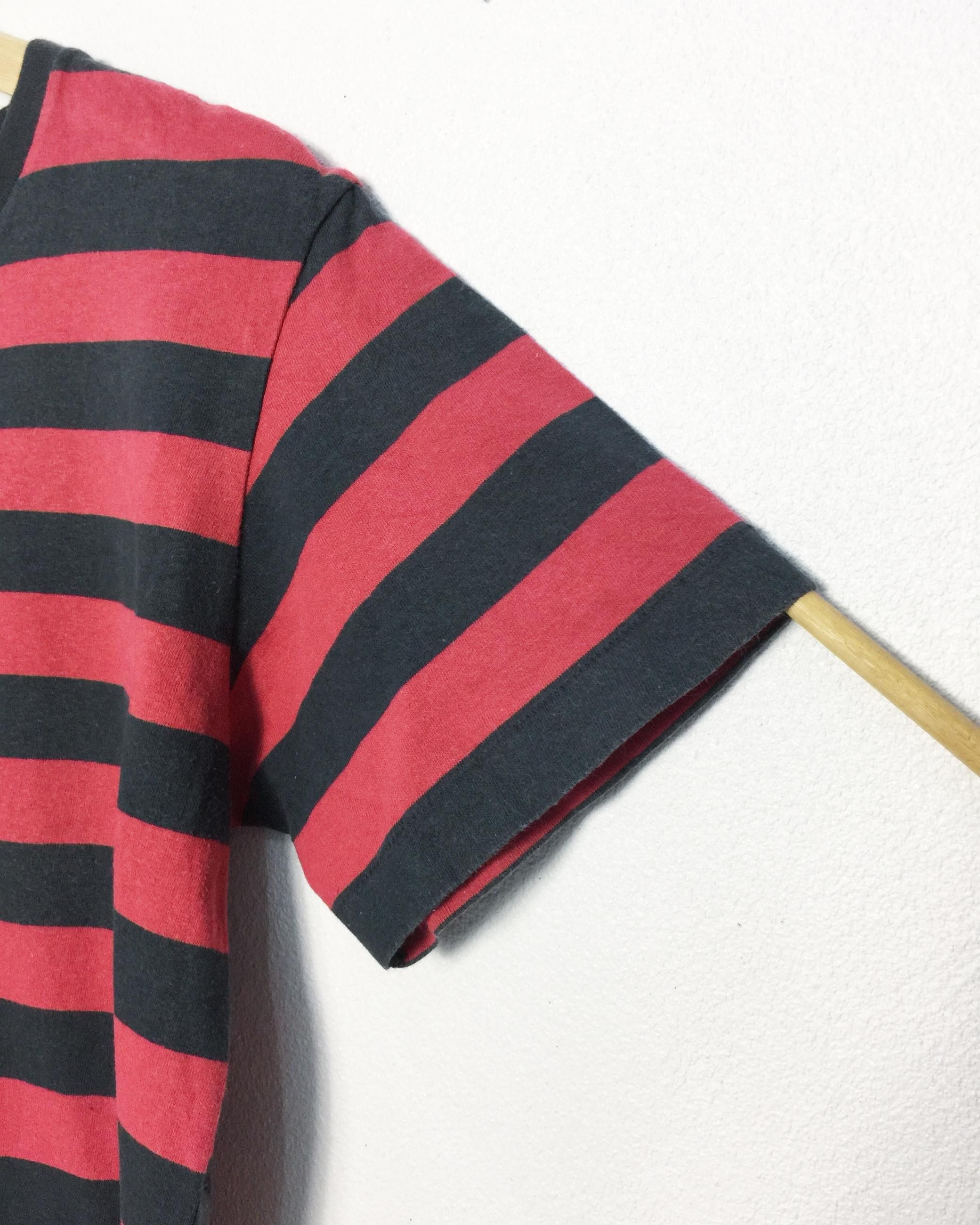 Nirvana Rare Uniqlo X Kurt Cobain Nirvana Stripes Tees Size US S / EU 44-46 / 1 - 7 Thumbnail