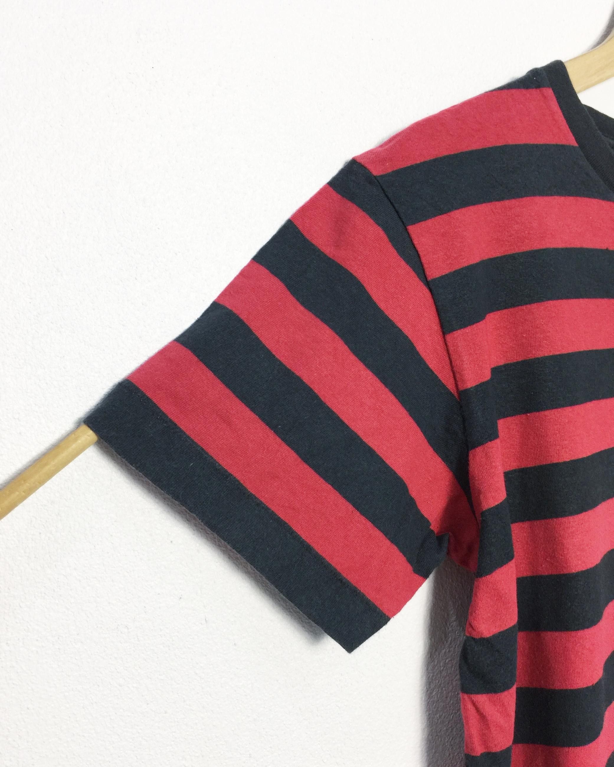 Nirvana Rare Uniqlo X Kurt Cobain Nirvana Stripes Tees Size US S / EU 44-46 / 1 - 6 Thumbnail
