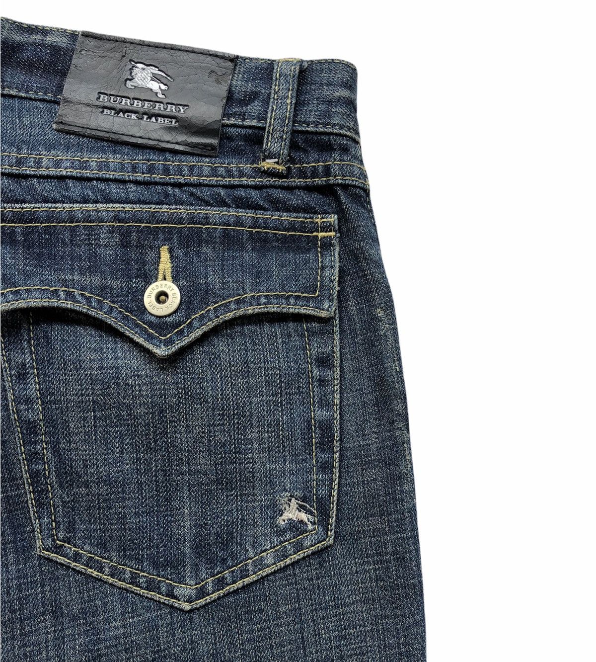 Burberry Burberry Black Label Denim Short Pants Size US 32 / EU 48 - 9 Thumbnail