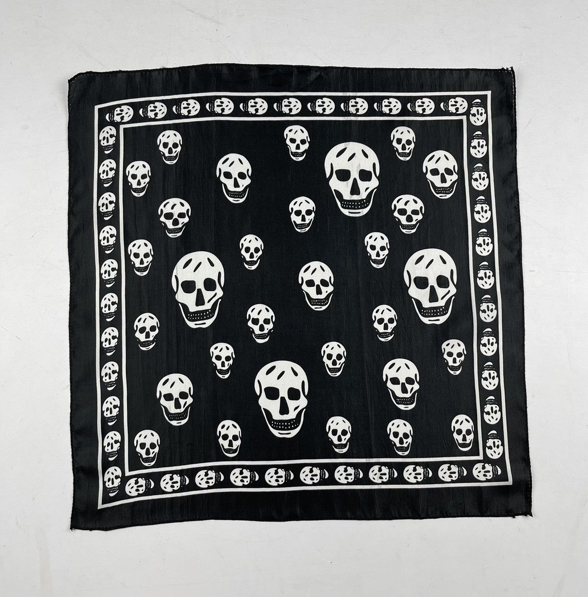 Japanese Brand skulls bandana scarf Size ONE SIZE - 2 Thumbnail