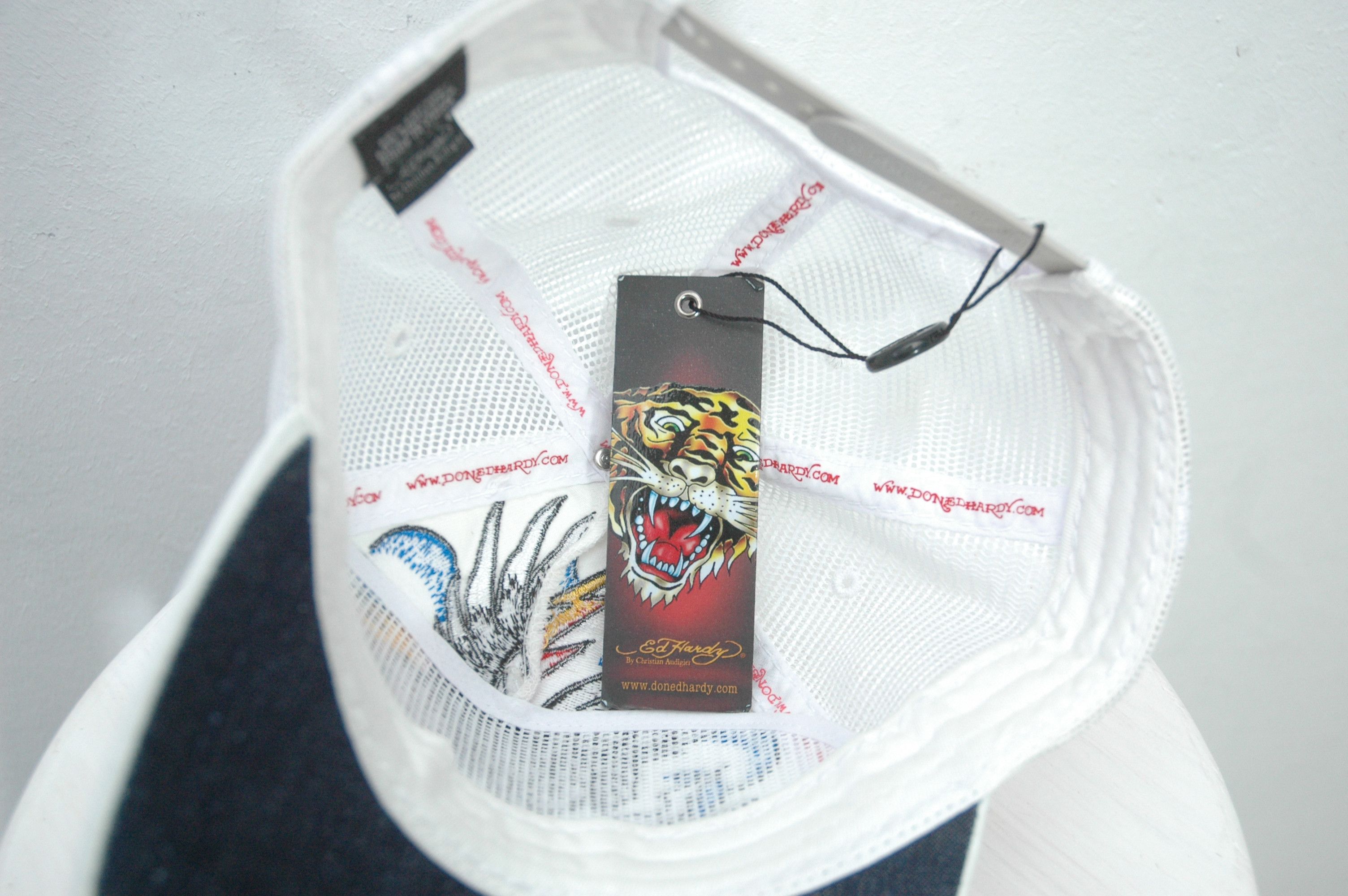Ed Hardy NWT Ed Hardy Christian Audigier 77 Tattoo Eagle Cap Size ONE SIZE - 6 Thumbnail
