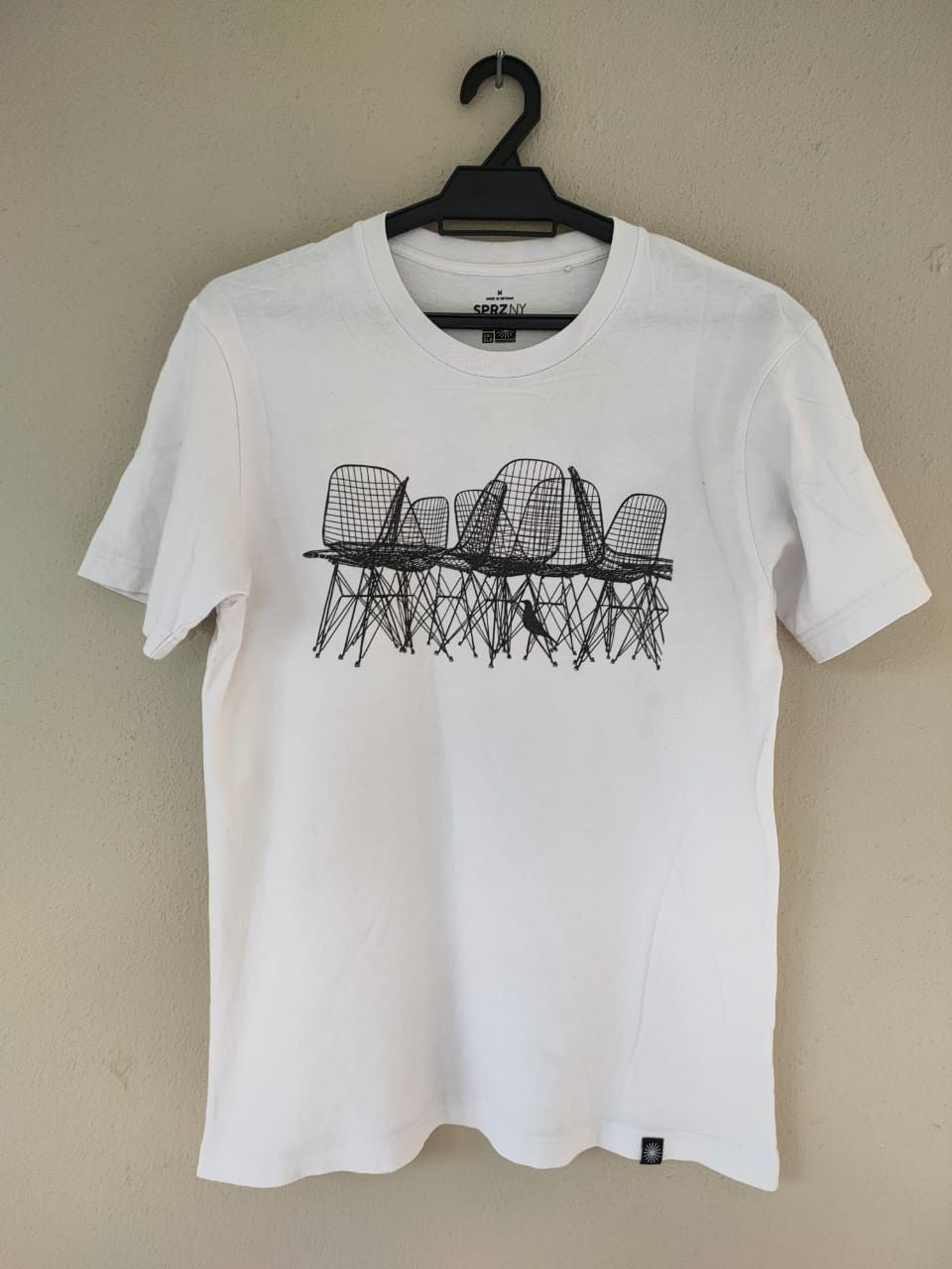 Uniqlo EAMES Office Art T